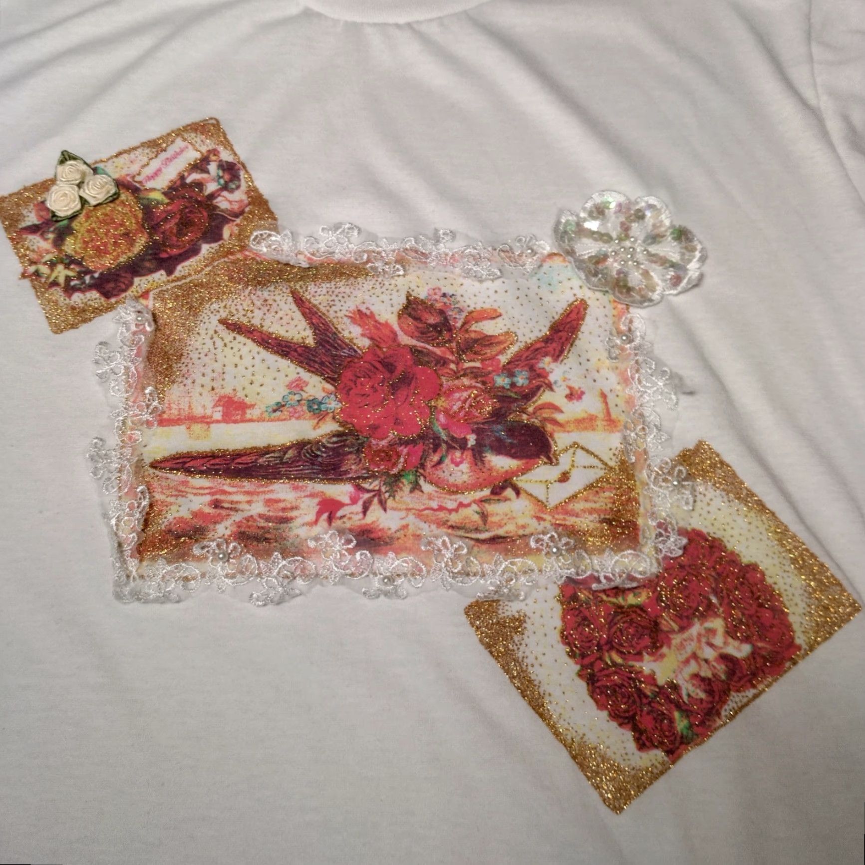 Vintage VINTAGE Precious Knits Shirt Small White Lace Gold Glitter Bird Roses Grannycore Size S / US 4 / IT 40 - 3 Thumbnail