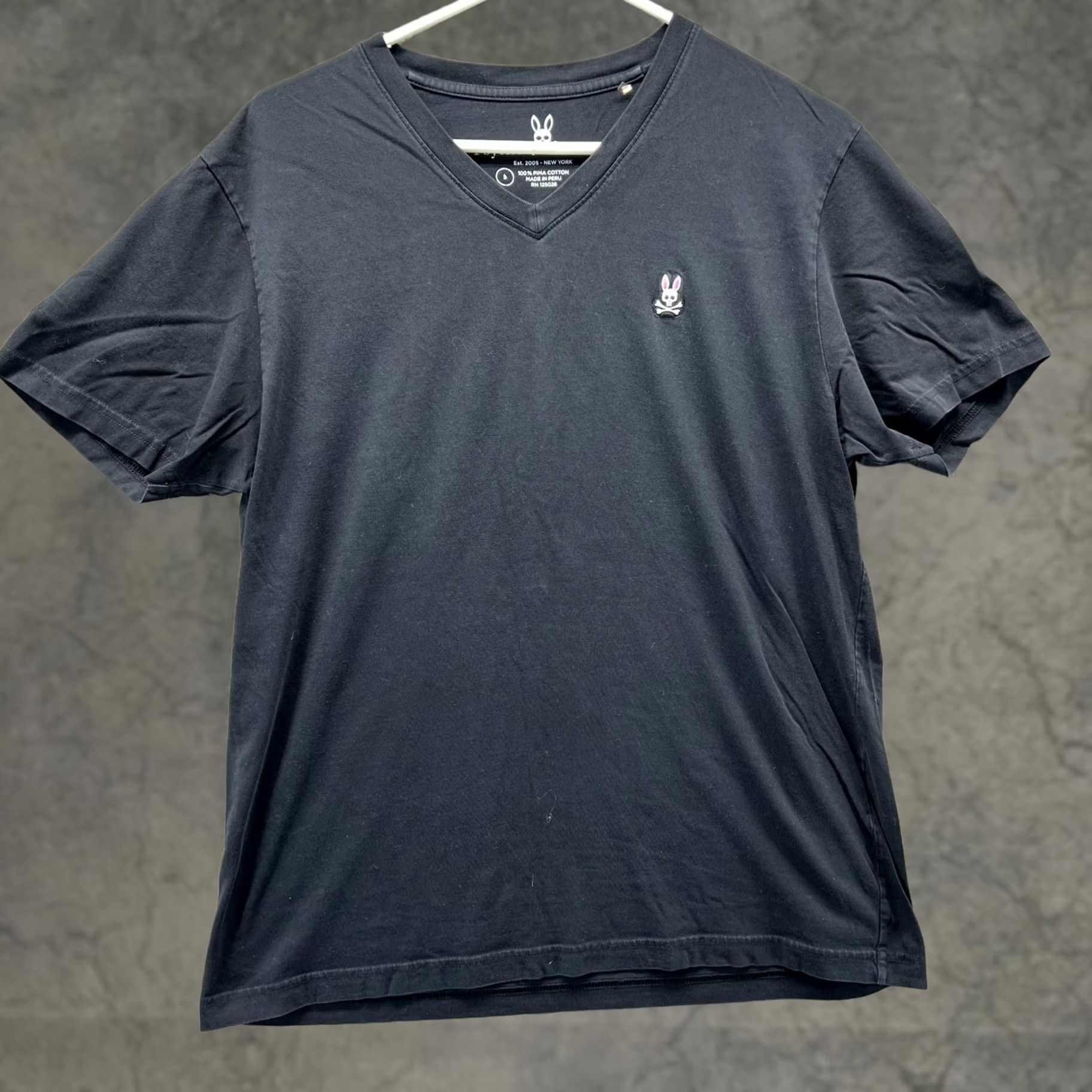 Psycho Bunny Psycho Bunny Shirt Mens M Black V-Neck Pima Cotton Skull Logo Tee Casual 5 Mens Regular Short Sleeve Shirt Womens? Size US M / EU 48-50 / 2 - 1 Thumbnail