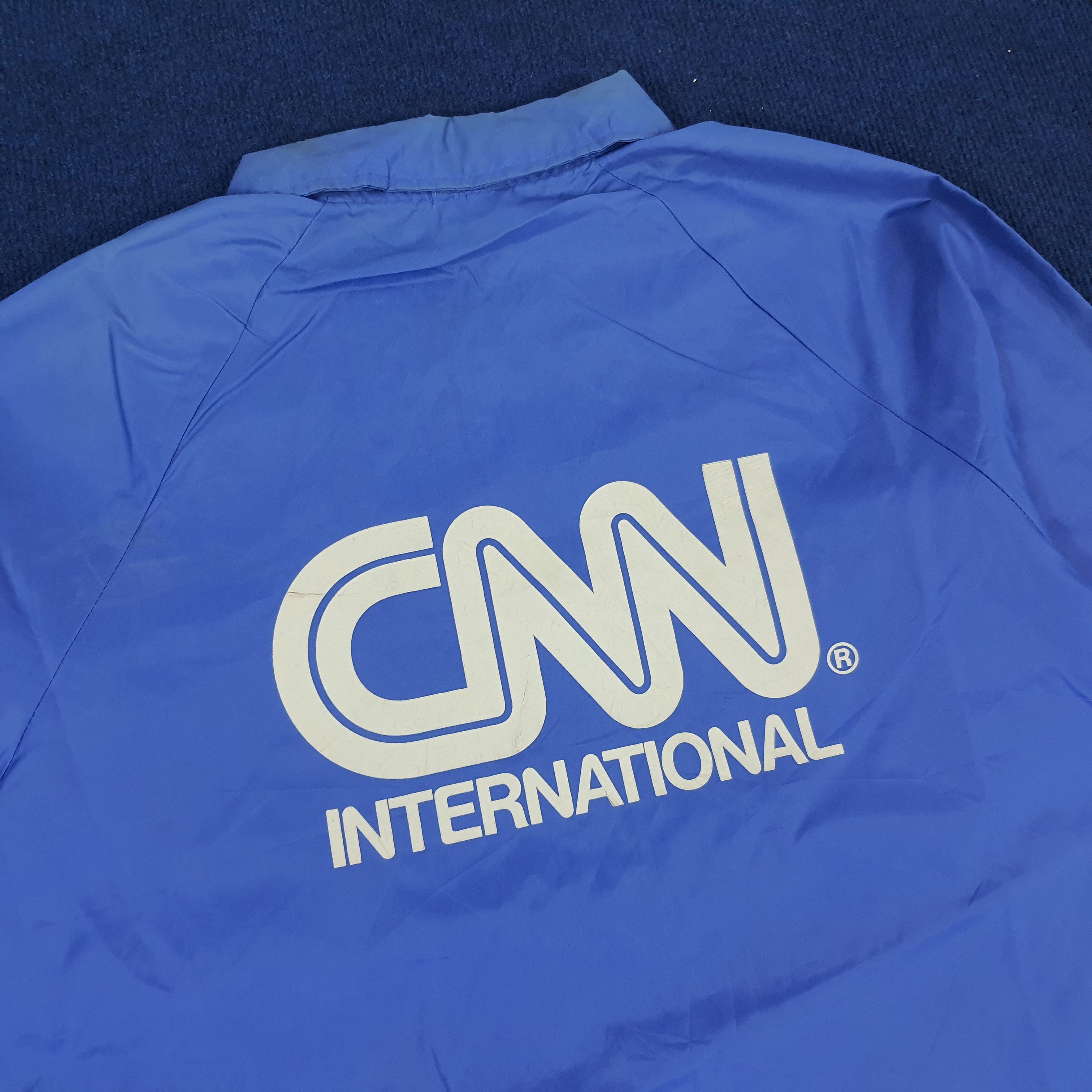Vintage Vintage CNN International American News Windbreaker Jacket Size US L / EU 52-54 / 3 - 2 Thumbnail