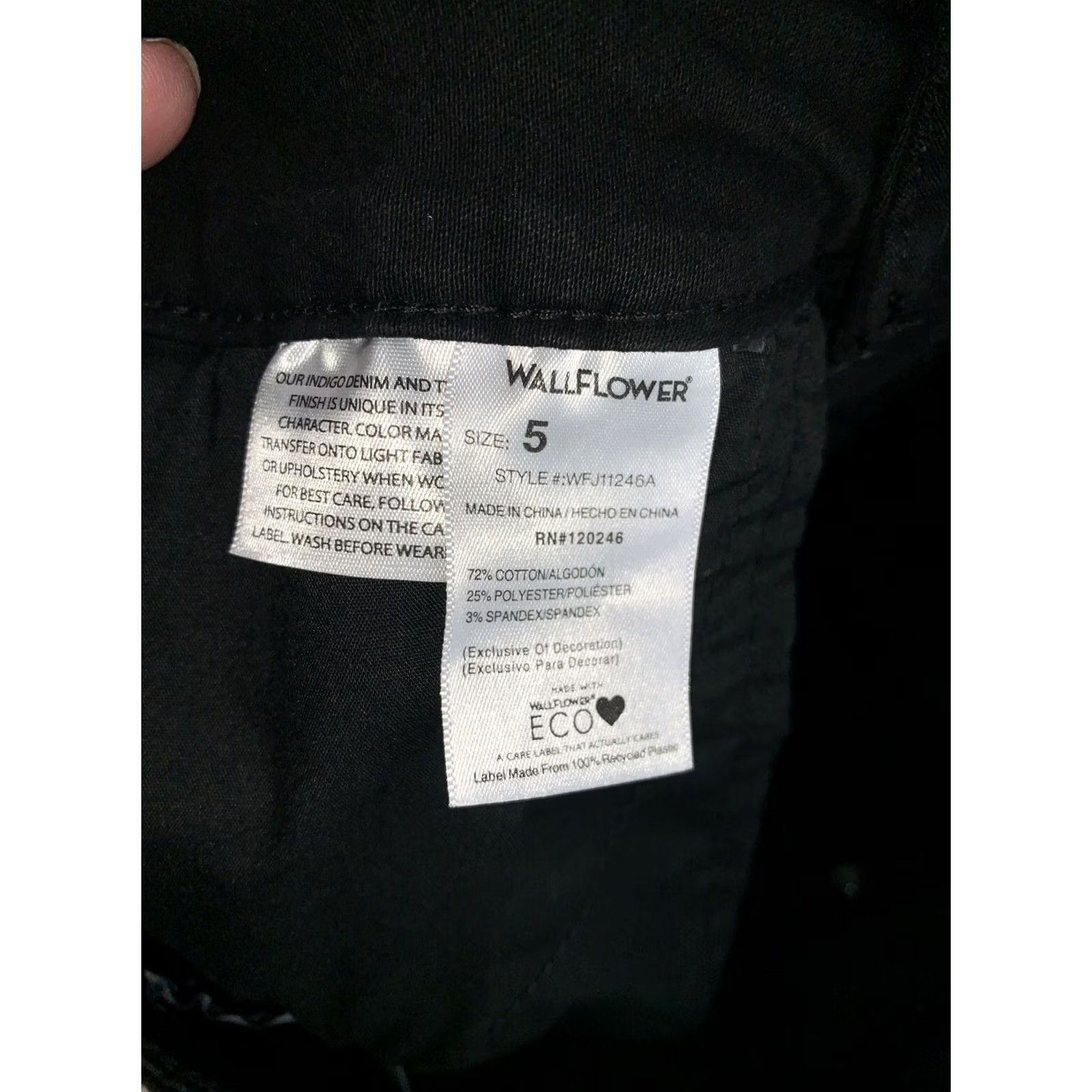 Vintage Wallflower Shorts The Ulta Fit Shorty Short Women’s Teens 5/27 NWT-12386 Size 27" / US 4 / IT 40 - 5 Thumbnail