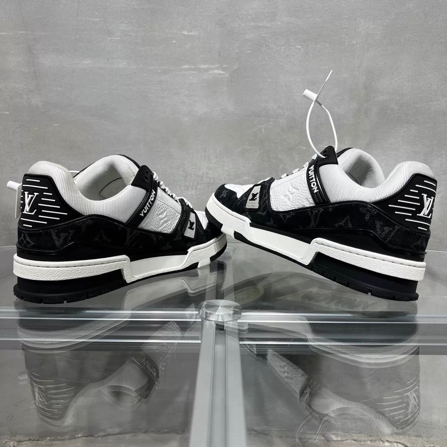 Louis Vuitton LV Trainer Black White Denim 40.5 EU Size US 7.5 / EU 40-41 - 5 Thumbnail
