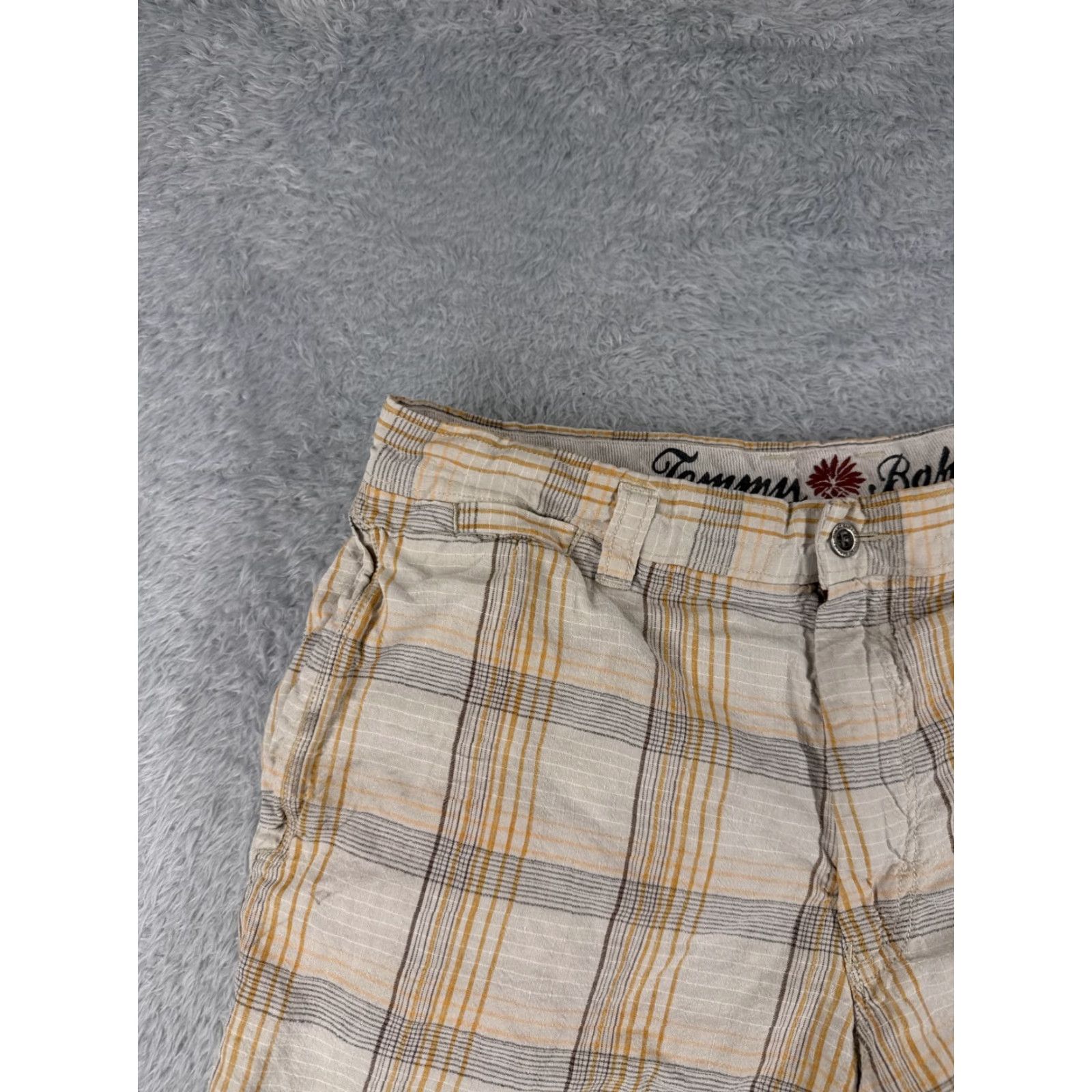 Tommy Bahama Tommy Bahama Shorts Men 33 Beige Plaid Linen Silk Blend Chino Flat Front Golf Size US 33 - 4 Thumbnail