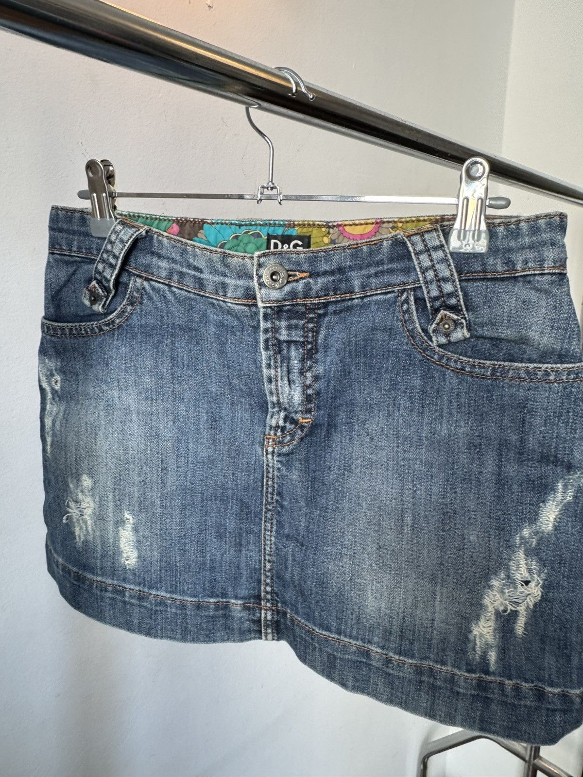 Dolce & Gabbana Step Back into Y2K Glam with this Vintage D&G Mini Skirt! Size 26" / US 2 / IT 38 - 1 Thumbnail