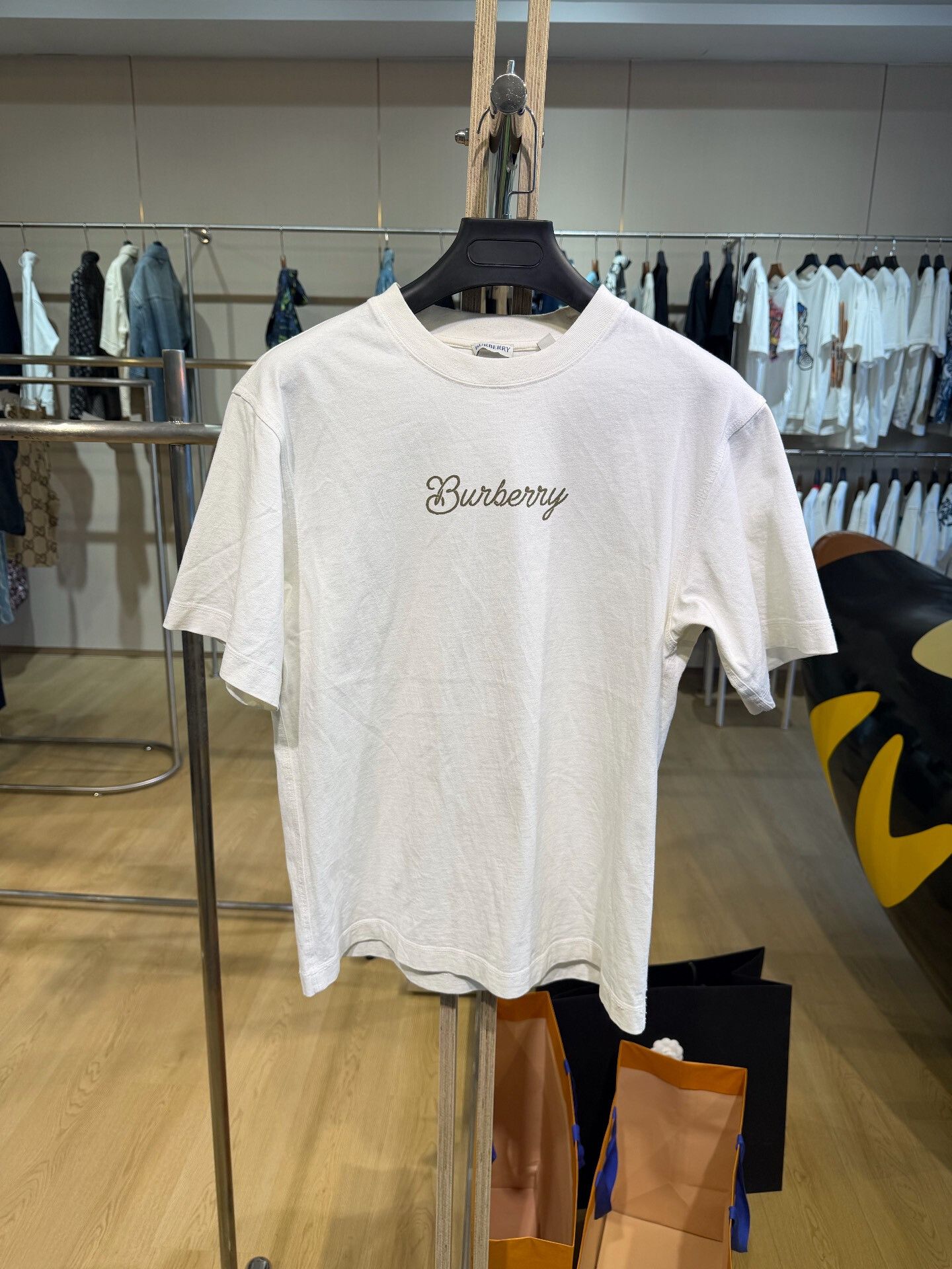 Burberry Burberry 2025 Surf Print Short Sleeve Size US M / EU 48-50 / 2 - 1 Thumbnail