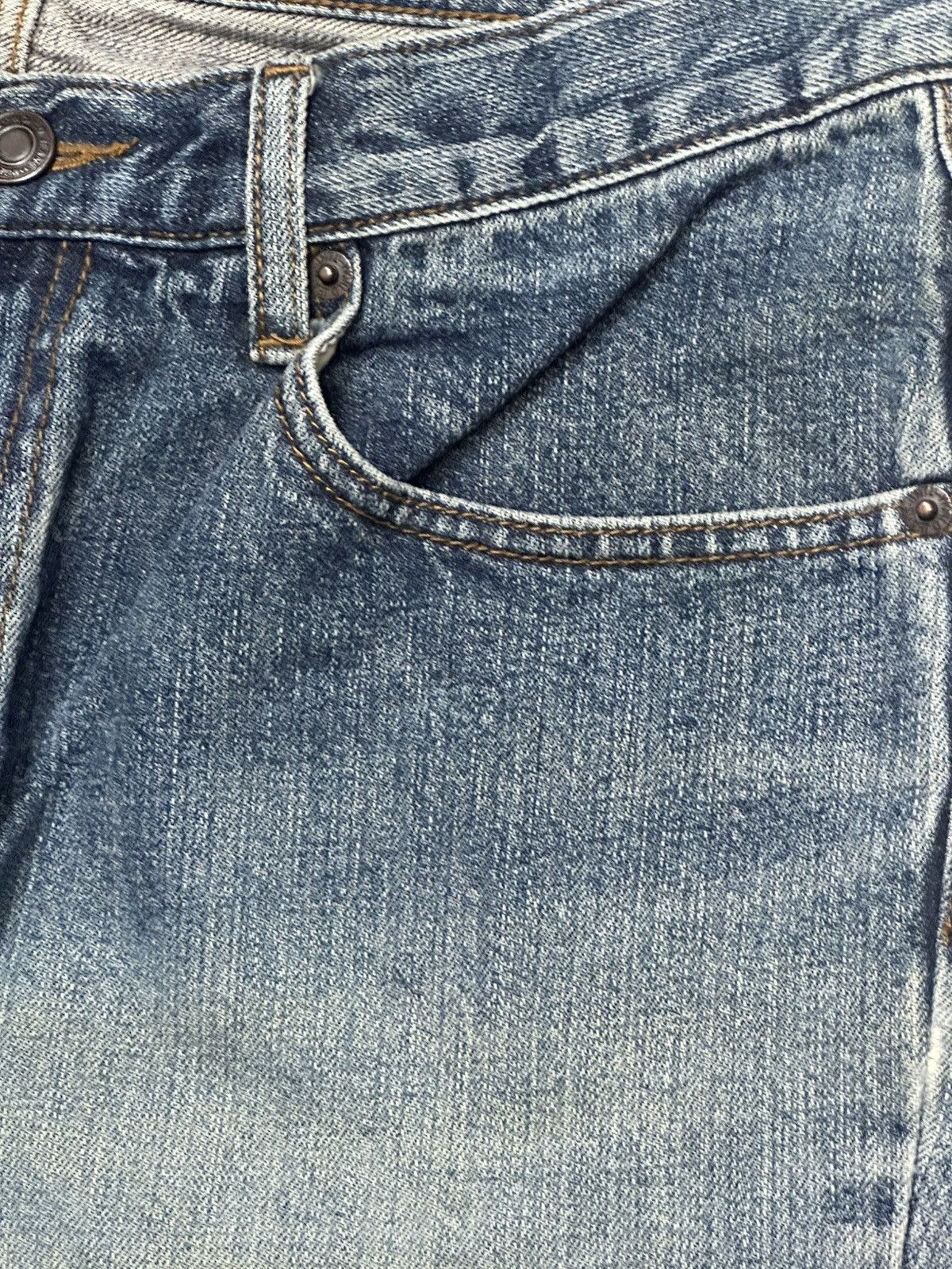 Japanese Brand Vintage IN Blue Denim Straight Leg Jeans with Faded Wash Size US 32 / EU 48 - 6 Thumbnail