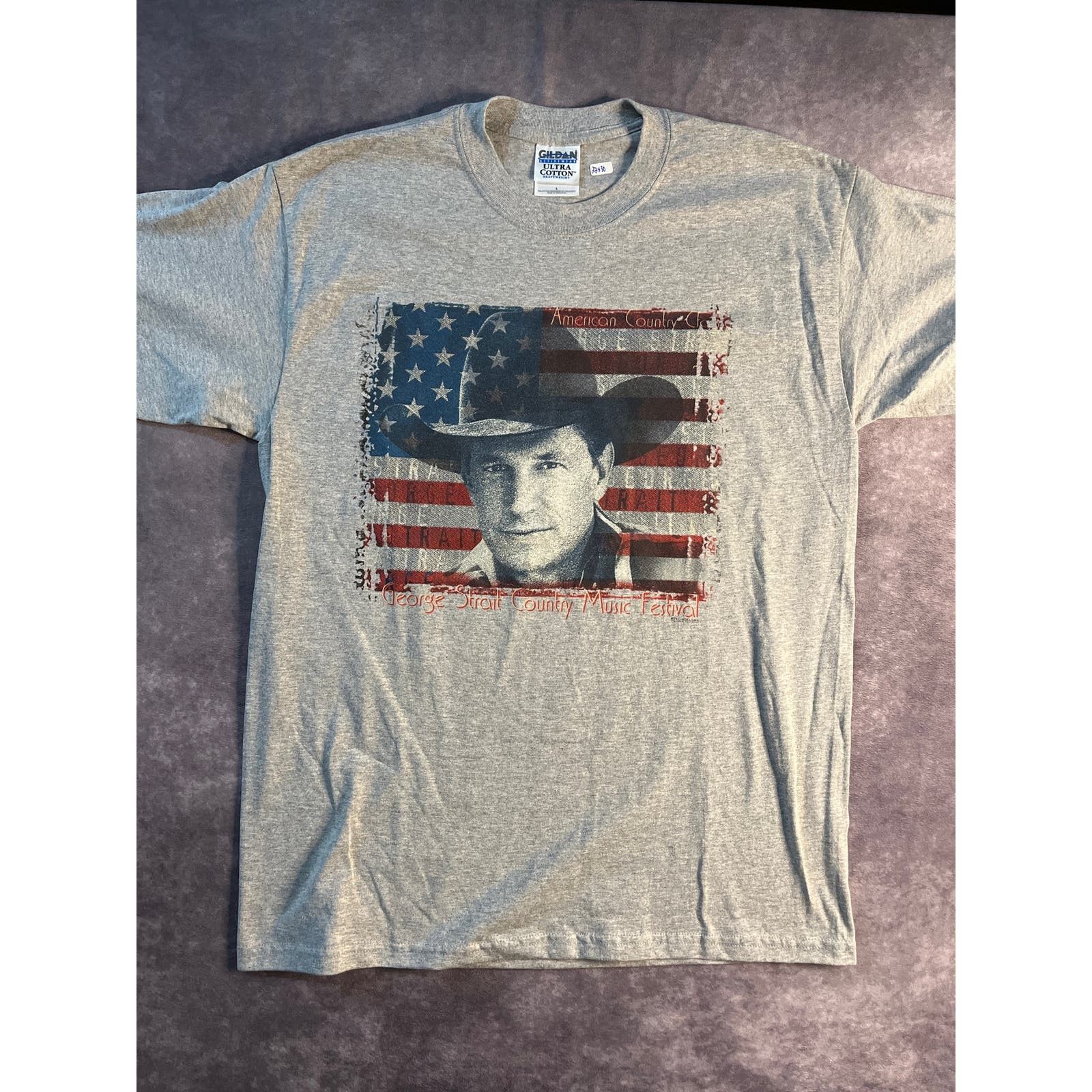 Gildan George Strait Country Music Festival T-Shirt | Grailed
