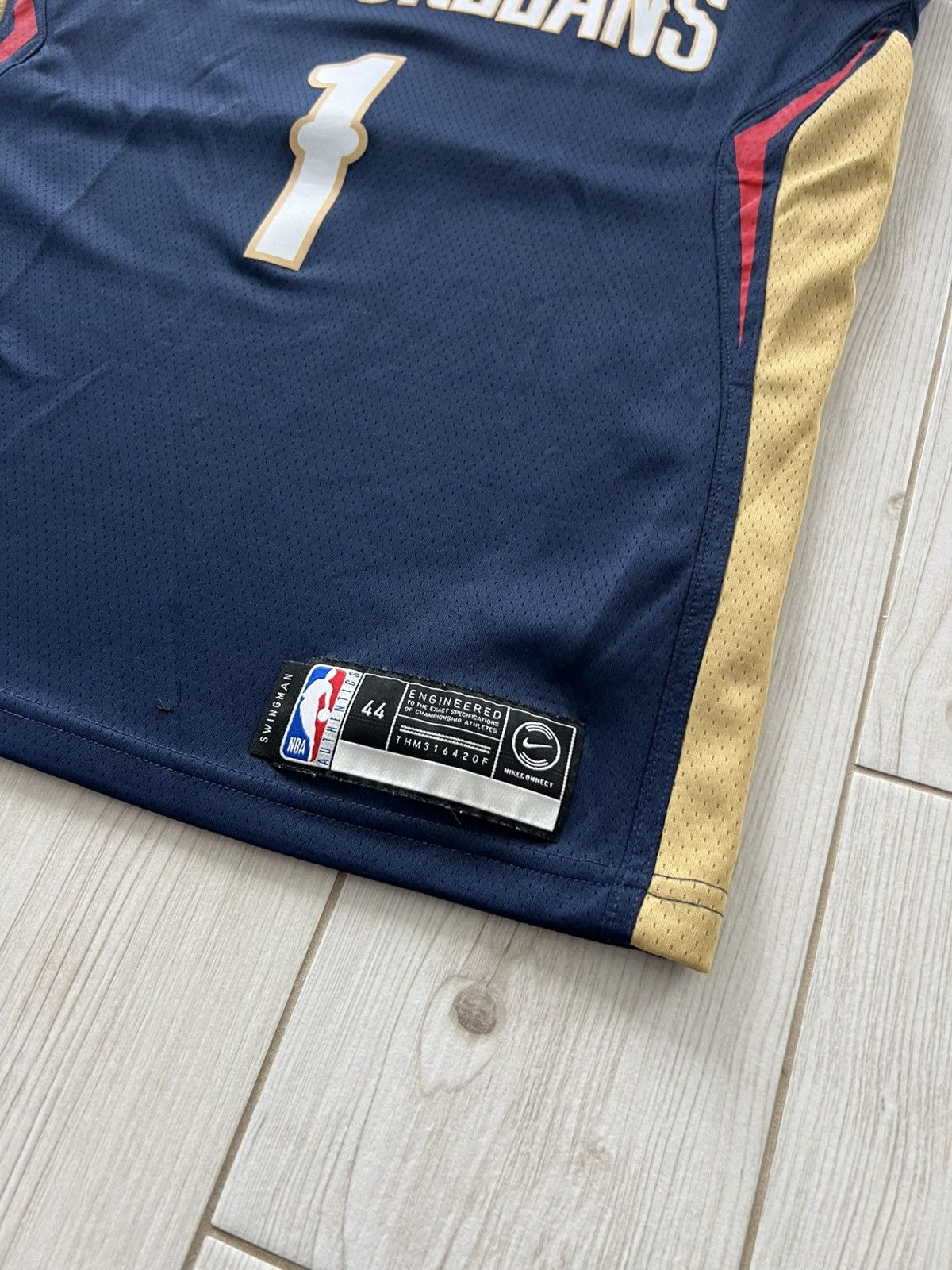 NBA Nike NBA Zion Williamson New Orleans Pelicans Jersey Size M Size US M / EU 48-50 / 2 - 6 Thumbnail