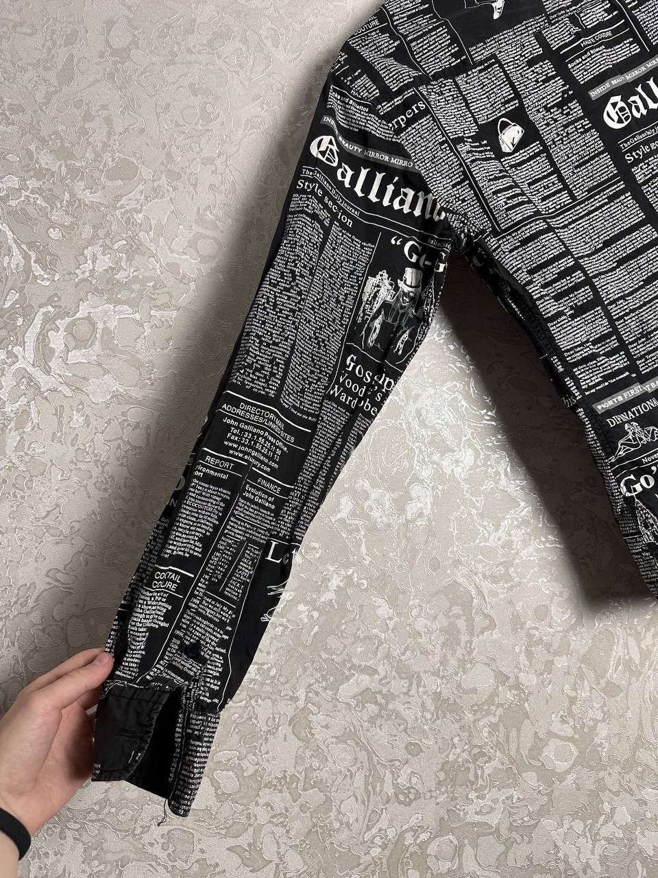 John Galliano JOHN GALLIANO NEWSPAPER PRINT LONG SLEEVES SHIRT Size M Size US M / EU 48-50 / 2 - 16 Thumbnail