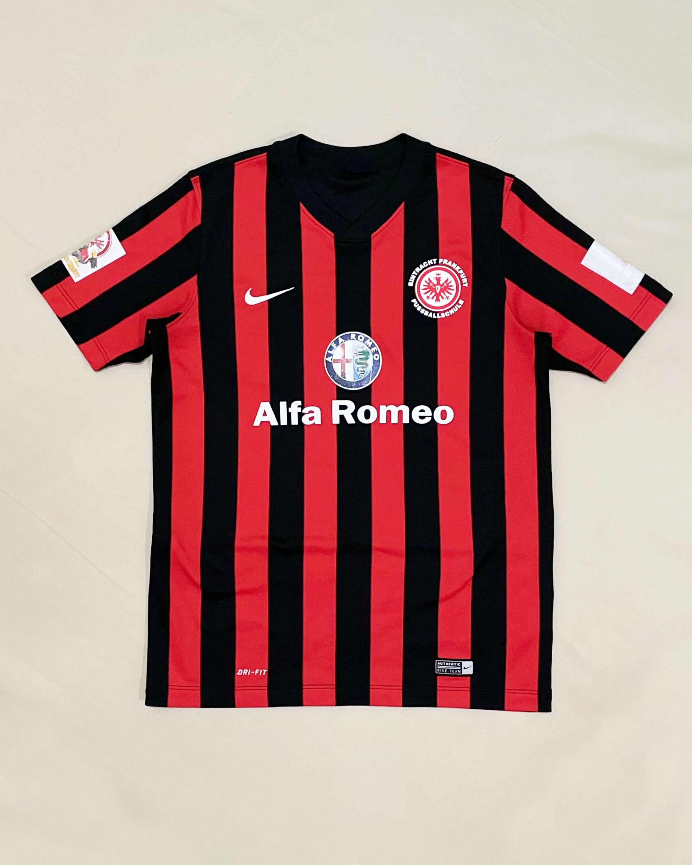 Nike Eintracht Frankfurt Home Kit 2014 2015 Size US XS / EU 42 / 0 - 1 Thumbnail