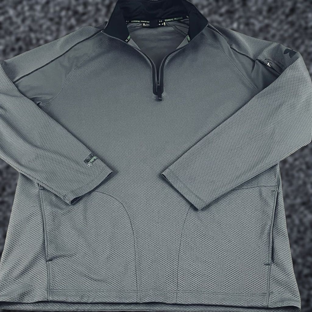 Under Armour Under Armour Pullover Mens XL Gray Combine Training 1/4 Zip Jersey Moisture Wicking Slim Fit Long Sleeve Gym 1/4 Zip E42 Size US XL / EU 56 / 4 - 1 Thumbnail