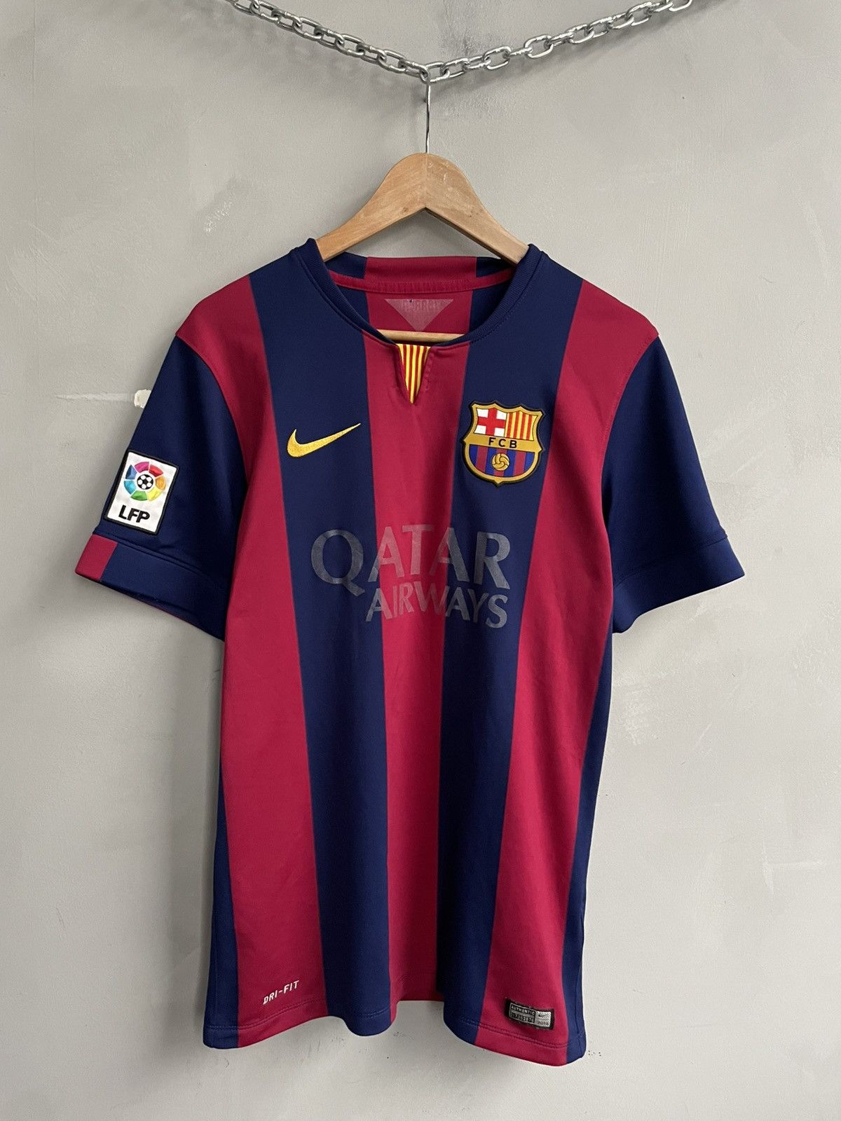 Nike Nike Soccer FC Barcelona Qatar Airways Dri-fit Y2K Style Size US M / EU 48-50 / 2 - 1 Thumbnail