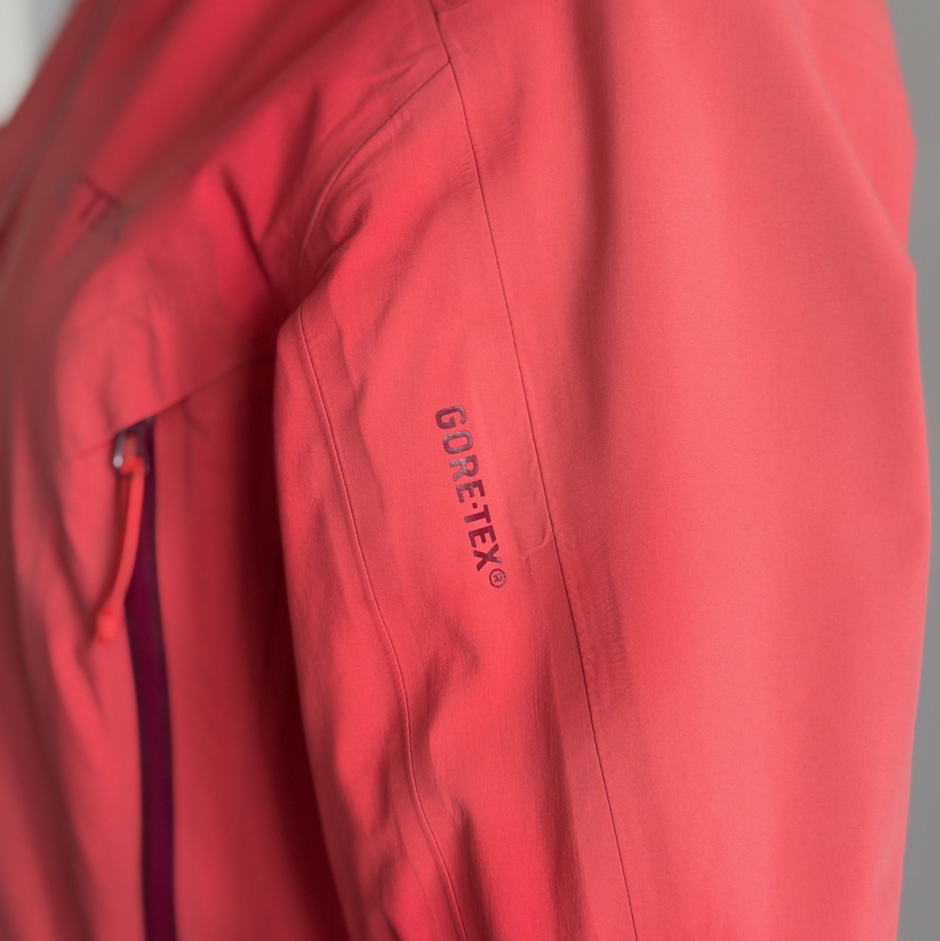 Arc'teryx Arc'teryx Stingray Gore-Tex Recco Hooded Jacket XS Outdoor Size XS / US 0-2 / IT 36-38 - 8 Thumbnail