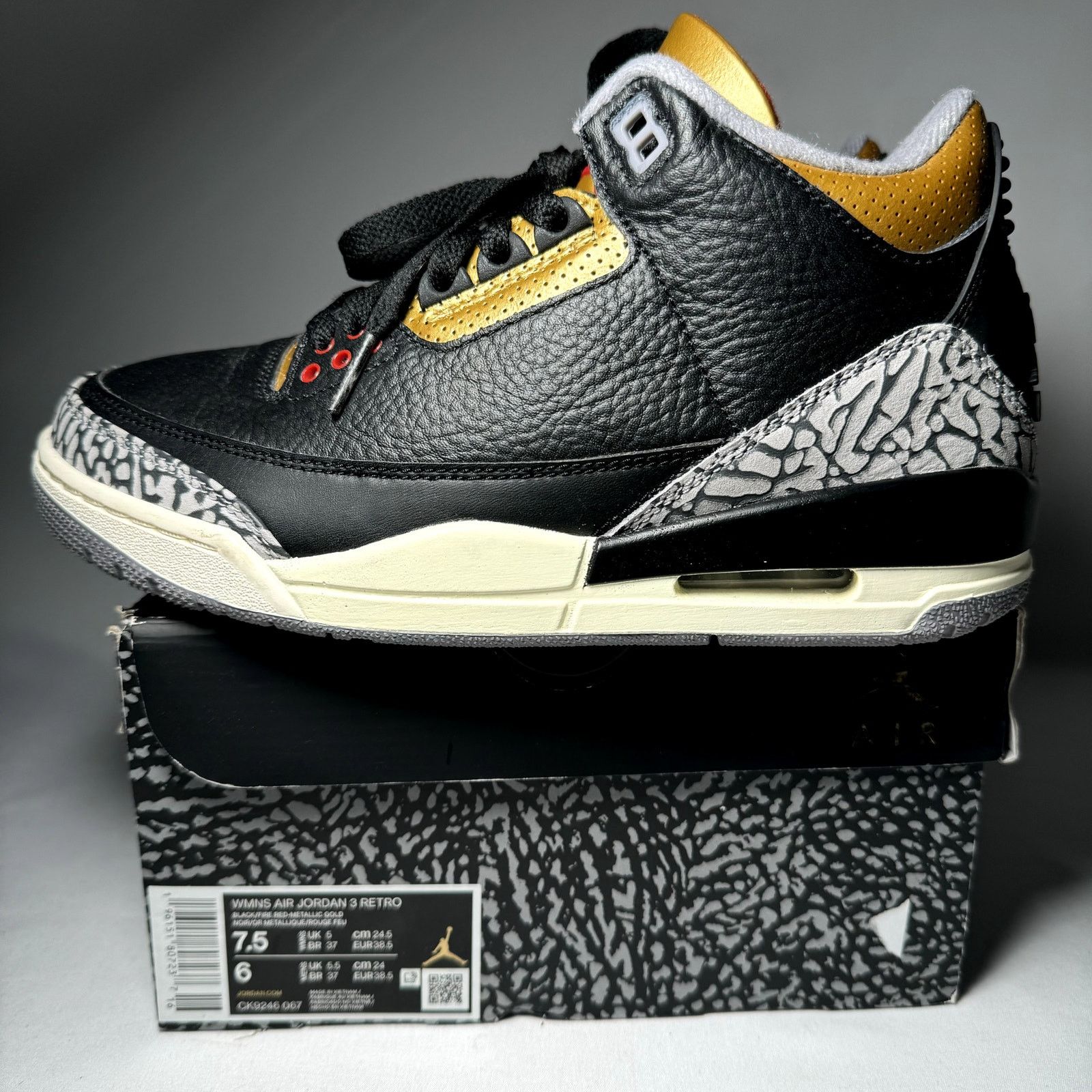 Jordan Brand × Nike Size 7.5 - Air Jordan 3 Retro Black Gold 2022 Women's Shoes Size US 7.5 / IT 37.5 - 8 Thumbnail