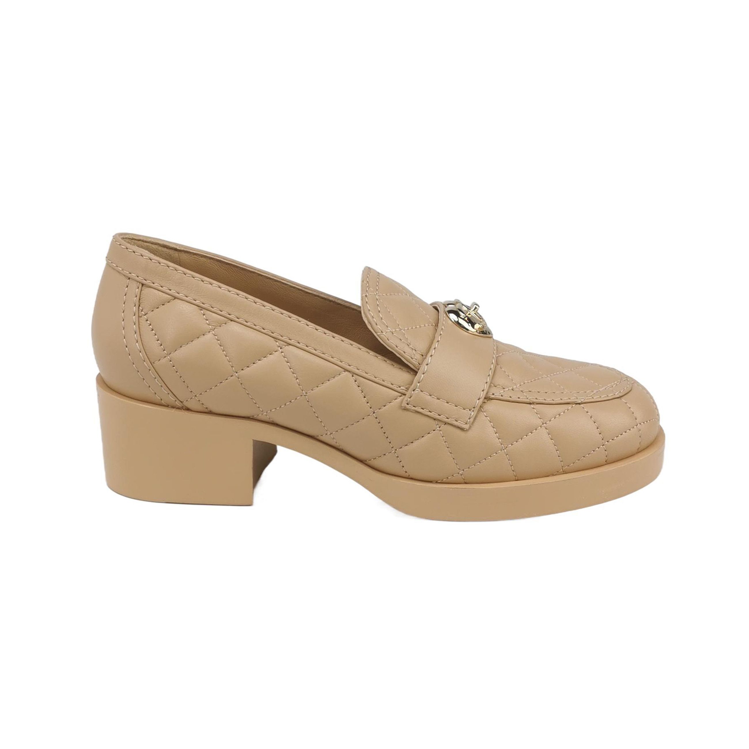 Chanel Chanel Women 7 Flats Size US 7 / IT 37 - 1 Thumbnail
