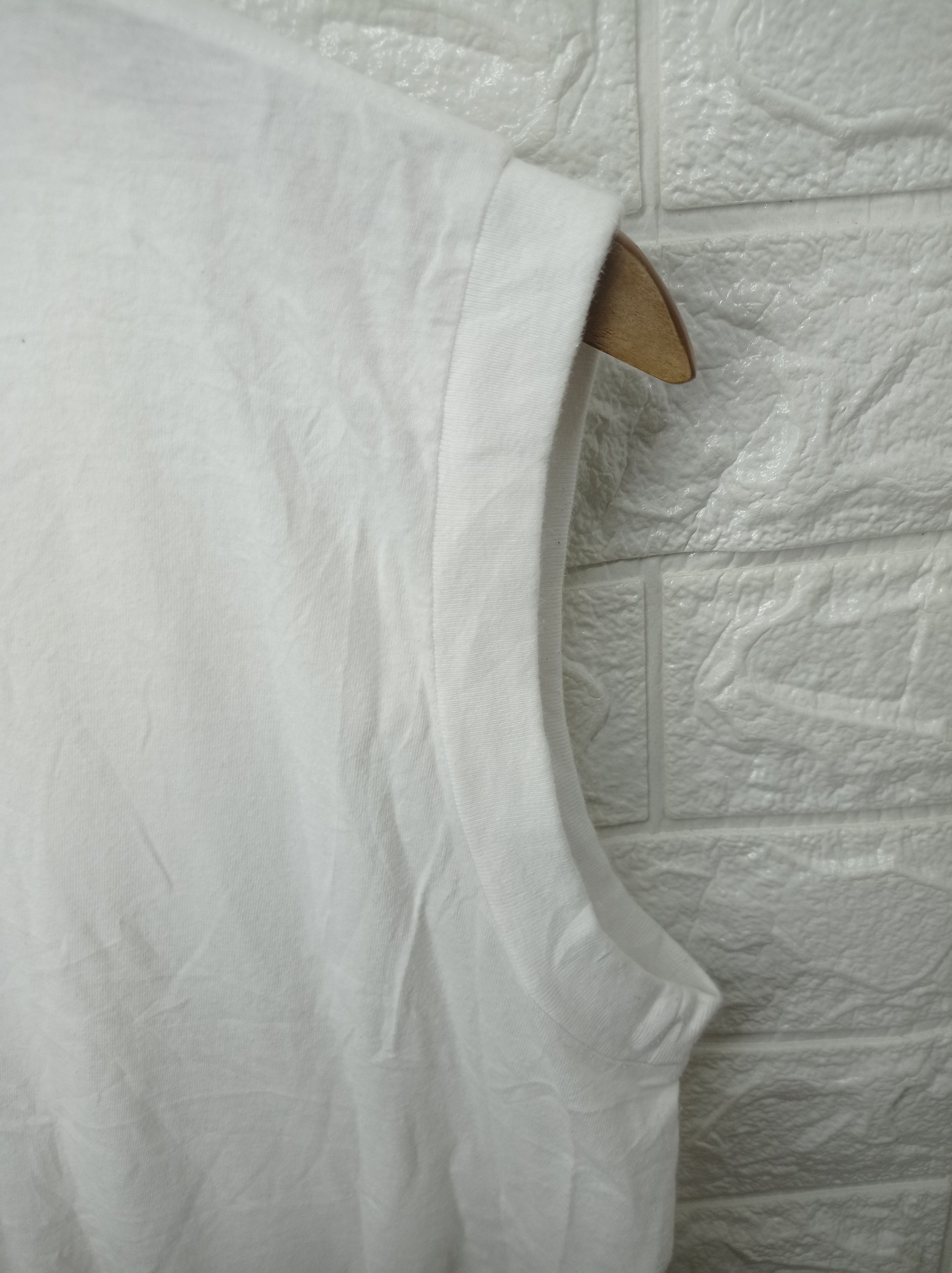 United Colors Of Benetton Benetton sleeveless embroidery logo 90's #GL 0006 Size US L / EU 52-54 / 3 - 2 Thumbnail