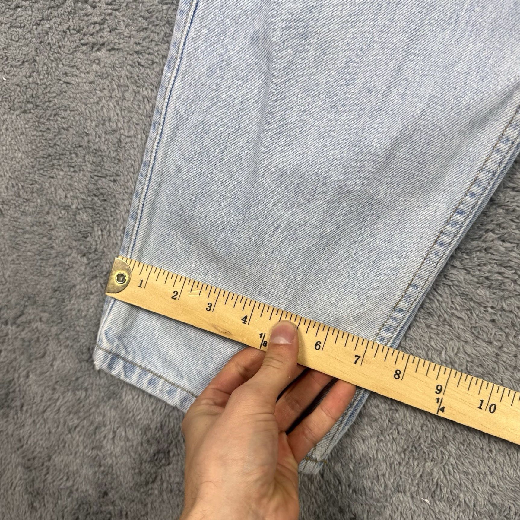 Levi's VINTAGE Levi's 540 Jeans Mens 34x29 Lightwash Denim 90s Relaxed Blue 5-Pocket Mens Regular Jeans US 90s Men Size US 34 / EU 50 - 4 Thumbnail