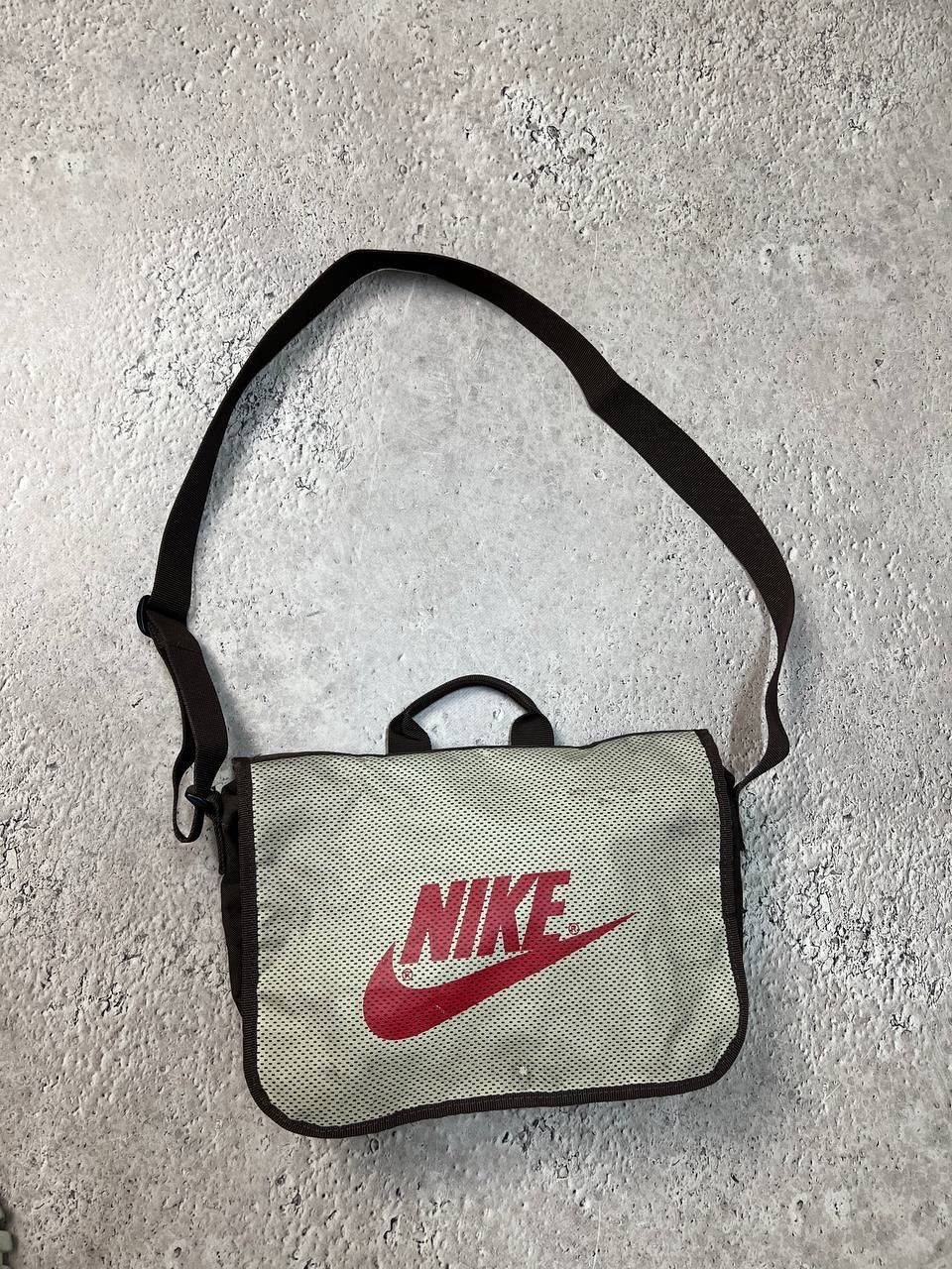 Nike × Vintage Rare Vintage Sling Bag Sandbag Nylon Y2K Gorpcore Size ONE SIZE - 2 Thumbnail