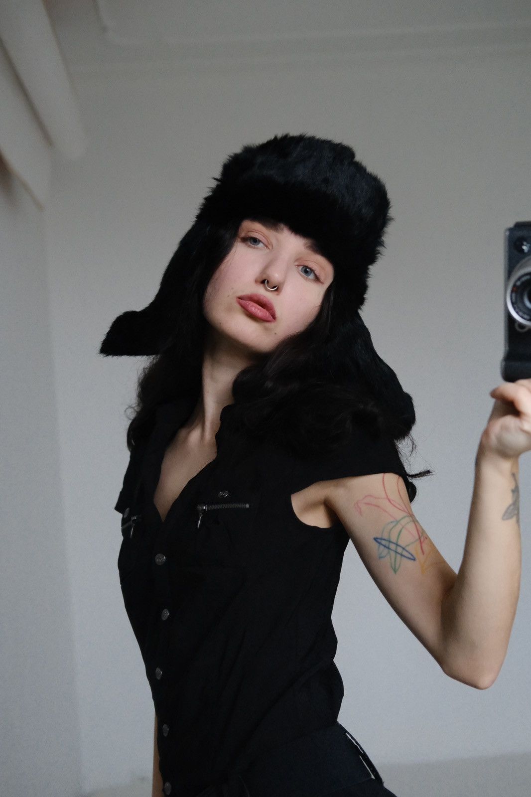 Vintage Black real fur y2k avant garde hat Size ONE SIZE - 4 Thumbnail