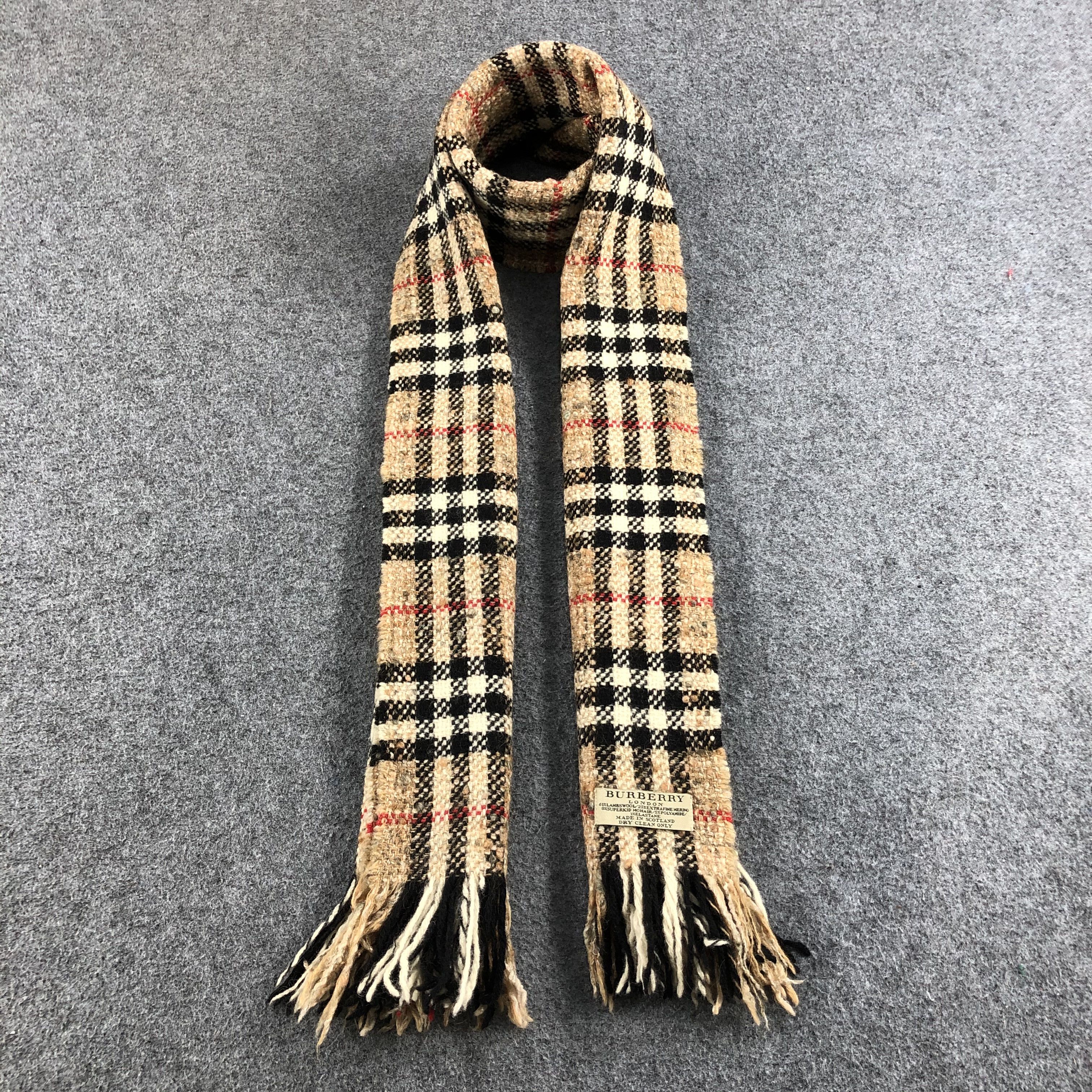 Burberry Burberry Nova Check Tanned Wool Scarf Muffler V756 Size ONE SIZE - 1 Thumbnail