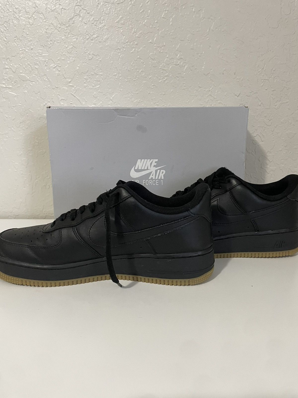 Nike AIR FORCE 1'07 BLACK/BLACK-GUM LIGHT BROWN Size US 12 / EU 45 - 2 Thumbnail
