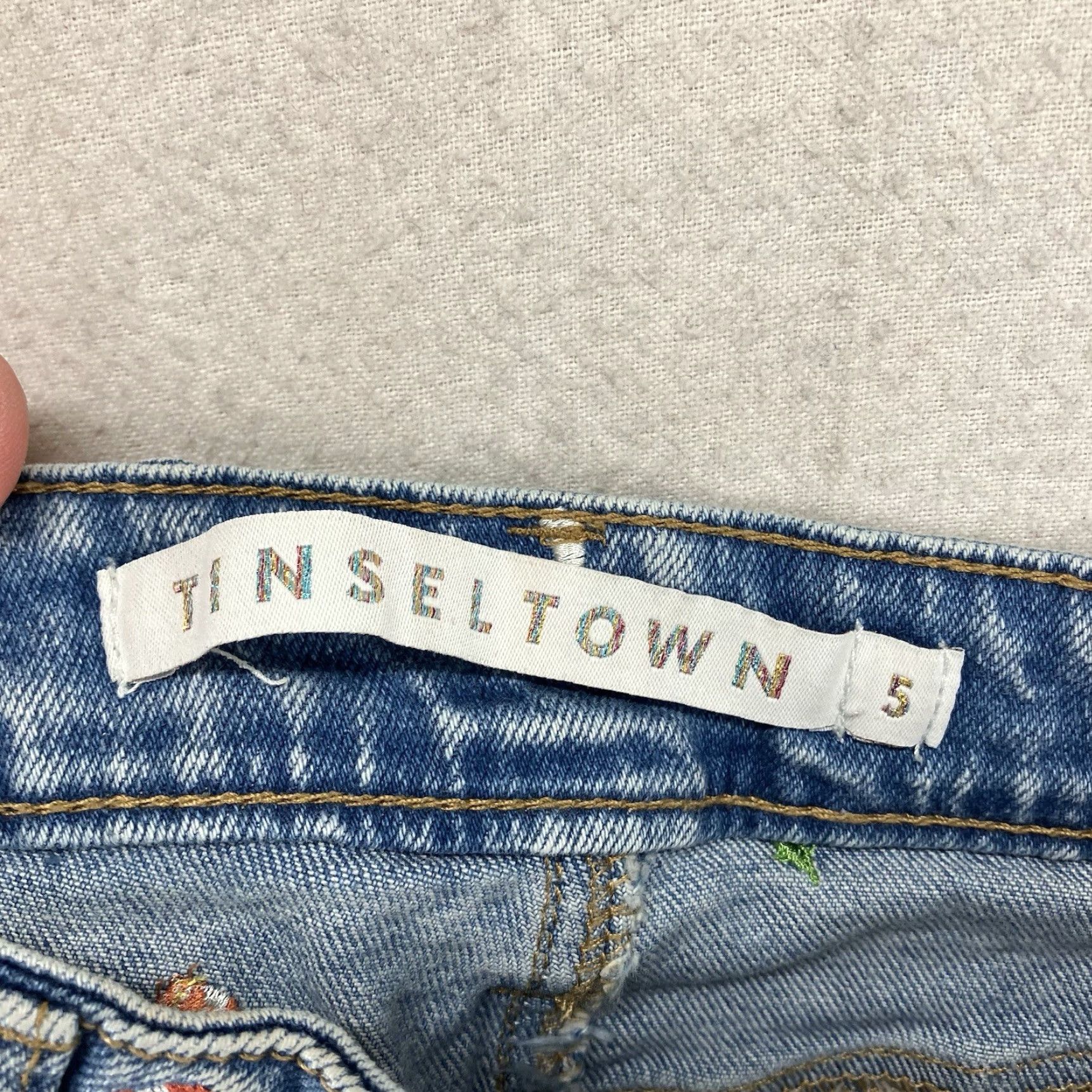 Vintage VINTAGE Tinseltown Juniors High Rise Denim Shorts 5 Embroidered Mushrooms Y2K Festival Womens Size 27" / US 4 / IT 40 - 3 Thumbnail