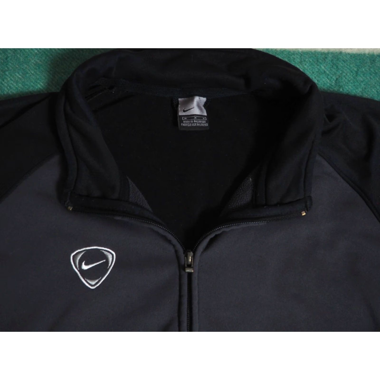Nike VINTAGE Nike Black Gray Full Zip Logo Swoosh Check Softshell Jacket Mens M Size US M / EU 48-50 / 2 - 2 Thumbnail