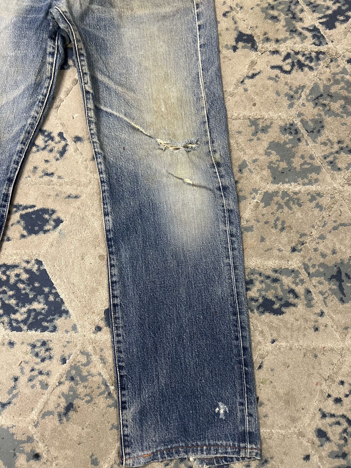 Levi's Vintage Levis 502 Big E Button J22 Distressed Denim Jeans Size US 30 / EU 46 - 4 Thumbnail