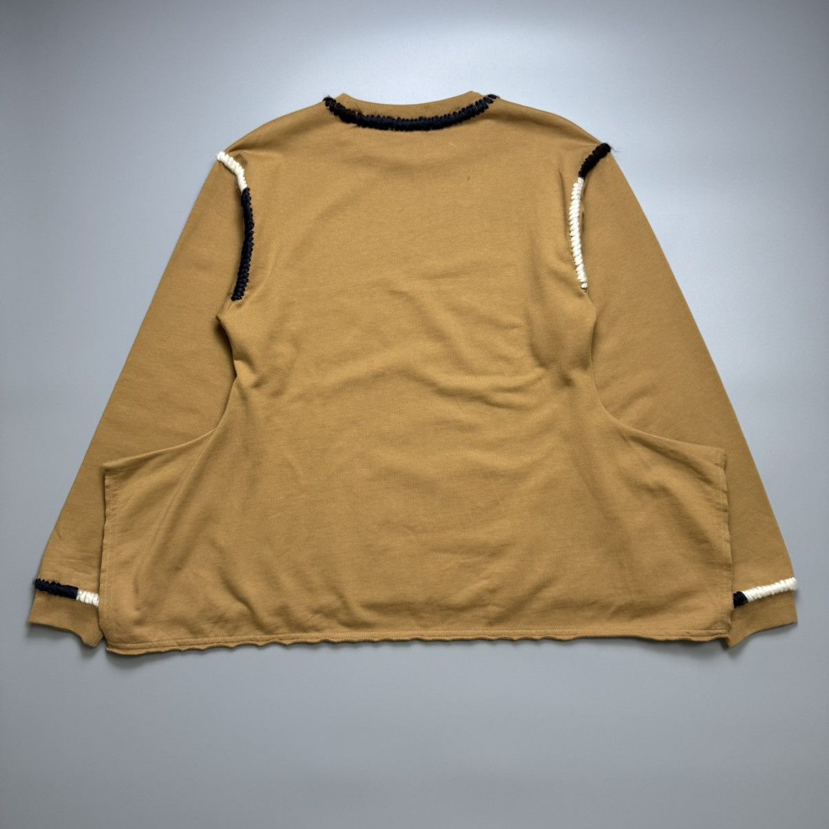 JW Anderson JW Anderson - Asymmetric Contrast Stitch Sweatshirt Size M / US 6-8 / IT 42-44 - 2 Thumbnail