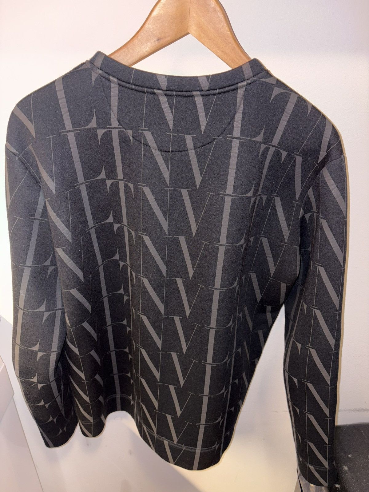 Valentino Valentino VLTN LOGO SWEATSHIRT Size US M / EU 48-50 / 2 - 3 Thumbnail