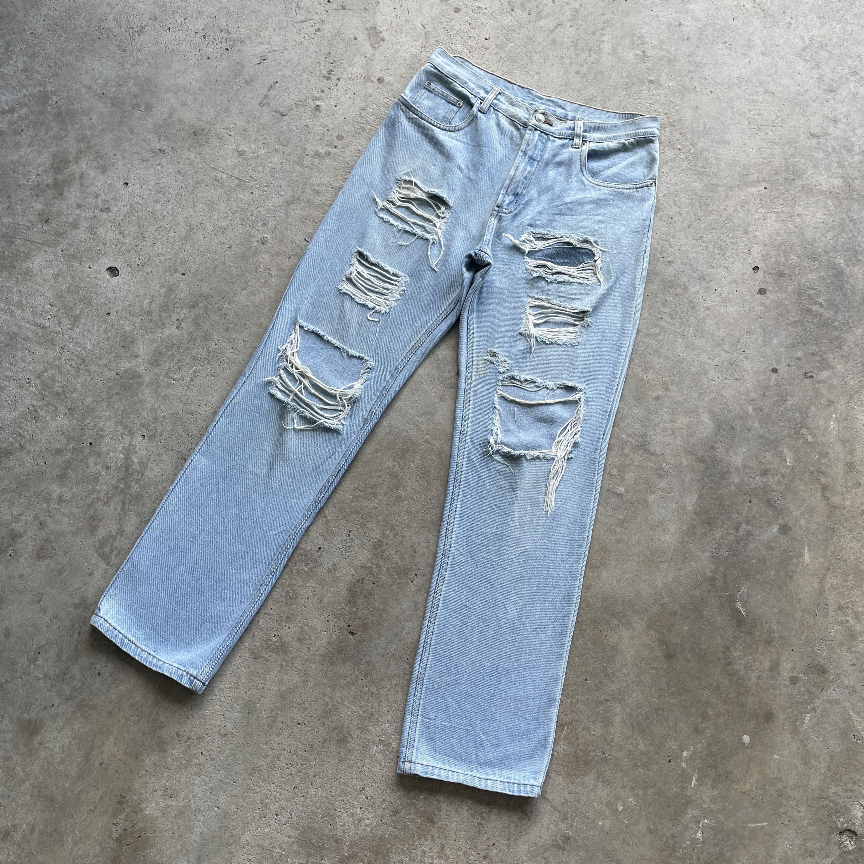 Japanese Brand VINTAGE JAPAN FADED DISTRESSED JEANS RIPPED DENIM PANTS W32 Size US 32 / EU 48 - 1 Thumbnail