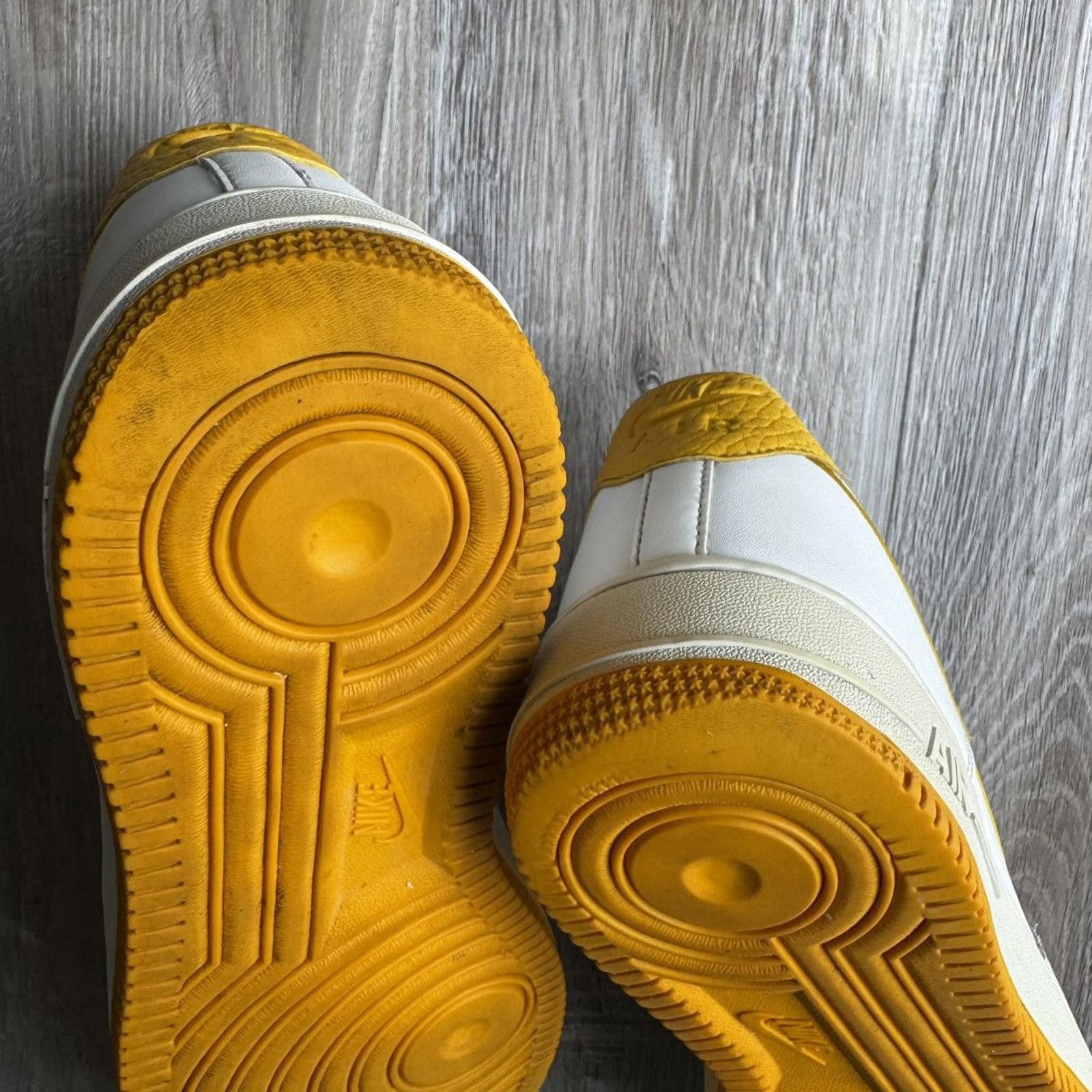 Nike NIKE • Air Force 1 Low "White Yellow Ochre" (12M) Size US 12 / EU 45 - 12 Thumbnail