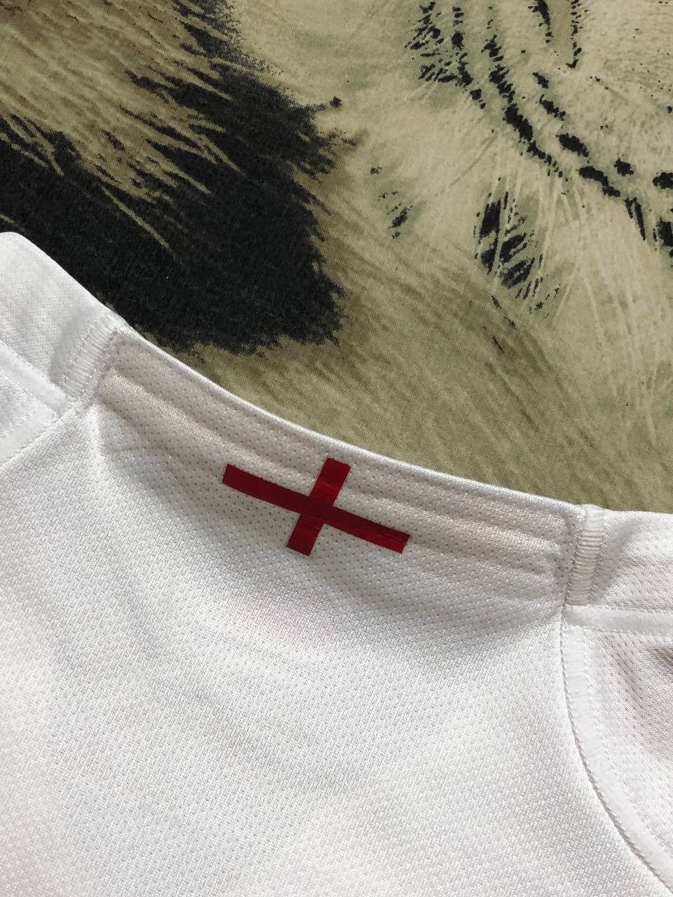 Canterbury of New Zealand Vintage Jerseys Canterbury white logo O2 T-Shirt Y2K Size US M / EU 48-50 / 2 - 14 Thumbnail