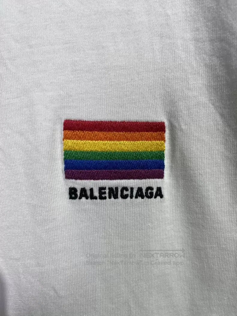 Balenciaga Balenciaga White Rainbow Short Sleeve Size US M / EU 48-50 / 2 - 3 Thumbnail