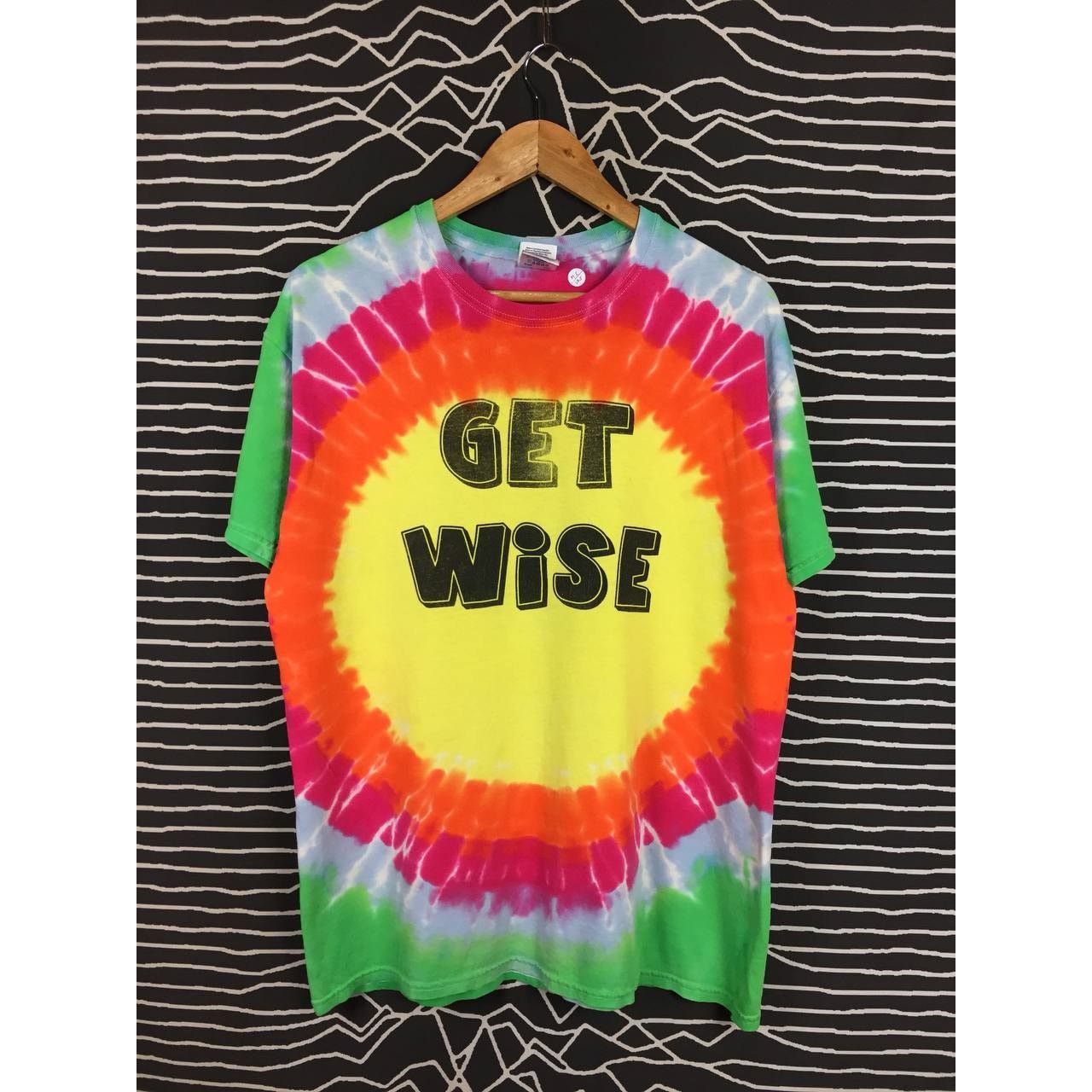 Gildan × Vintage Get Wise Classic Psychedelic Tie Dye Crew Staff Tee Size US L / EU 52-54 / 3 - 1 Thumbnail
