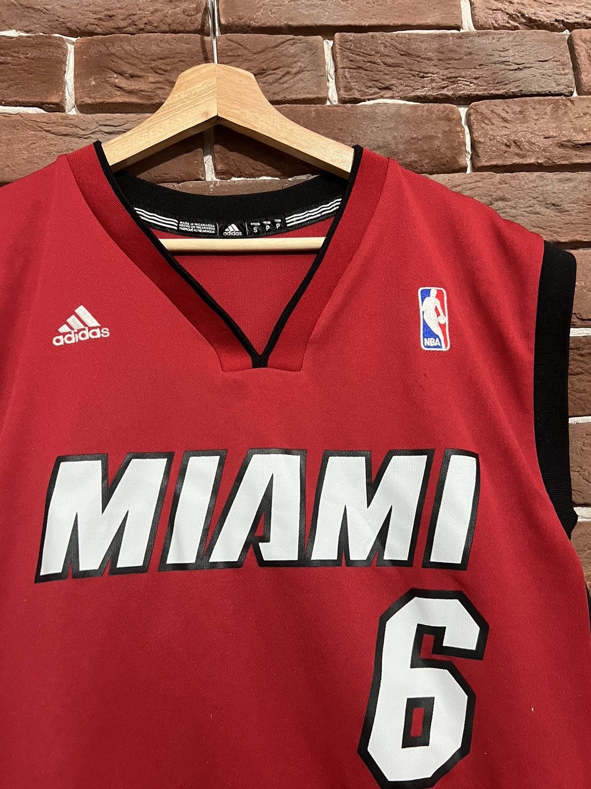 Adidas Vintage Miami Heat Adidas Lebron James NBA Basketball Jersey Size US S / EU 44-46 / 1 - 3 Thumbnail