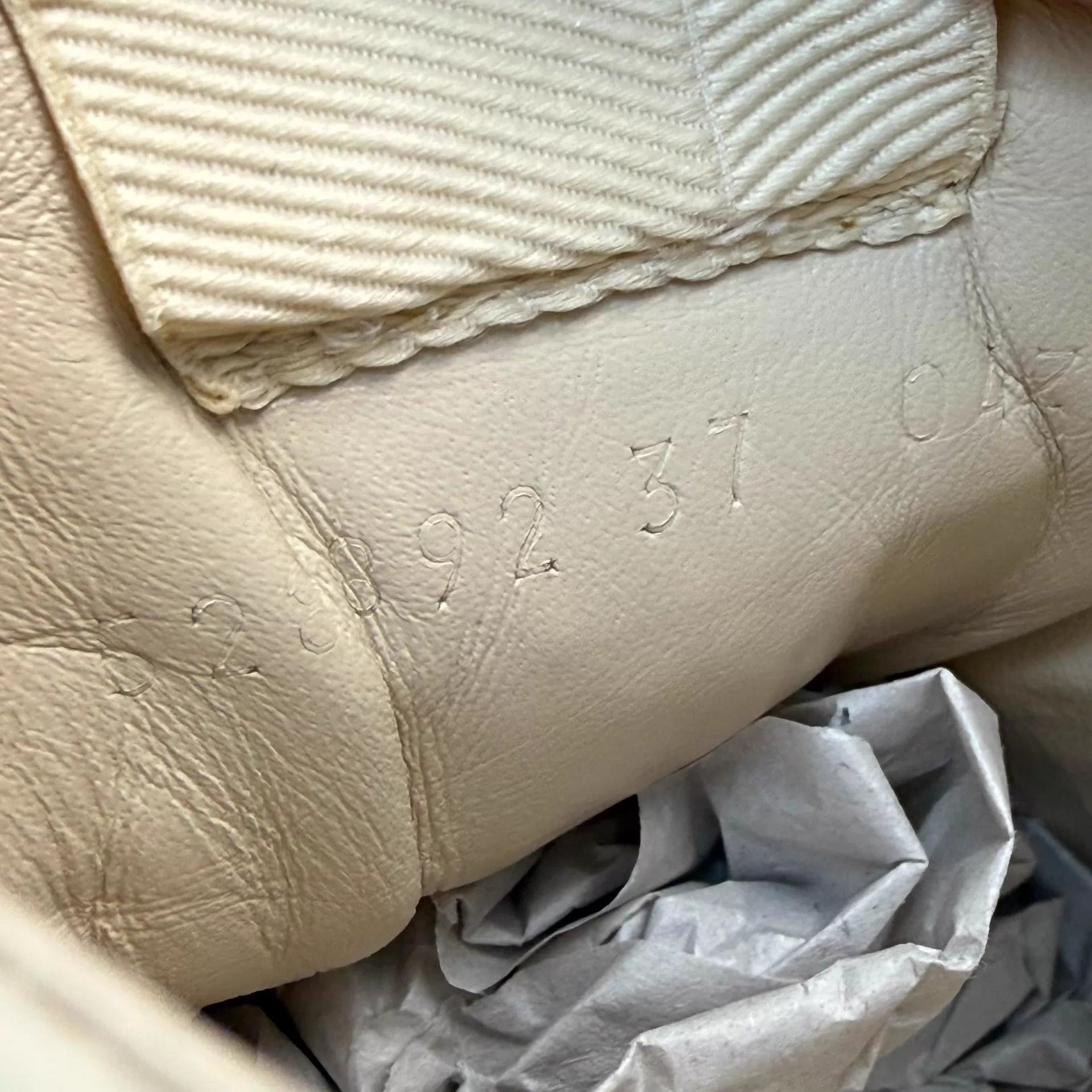 Gucci Gucci Logo Dad Shoes 37 98 Size US 6.5 / IT 36.5 - 8 Thumbnail