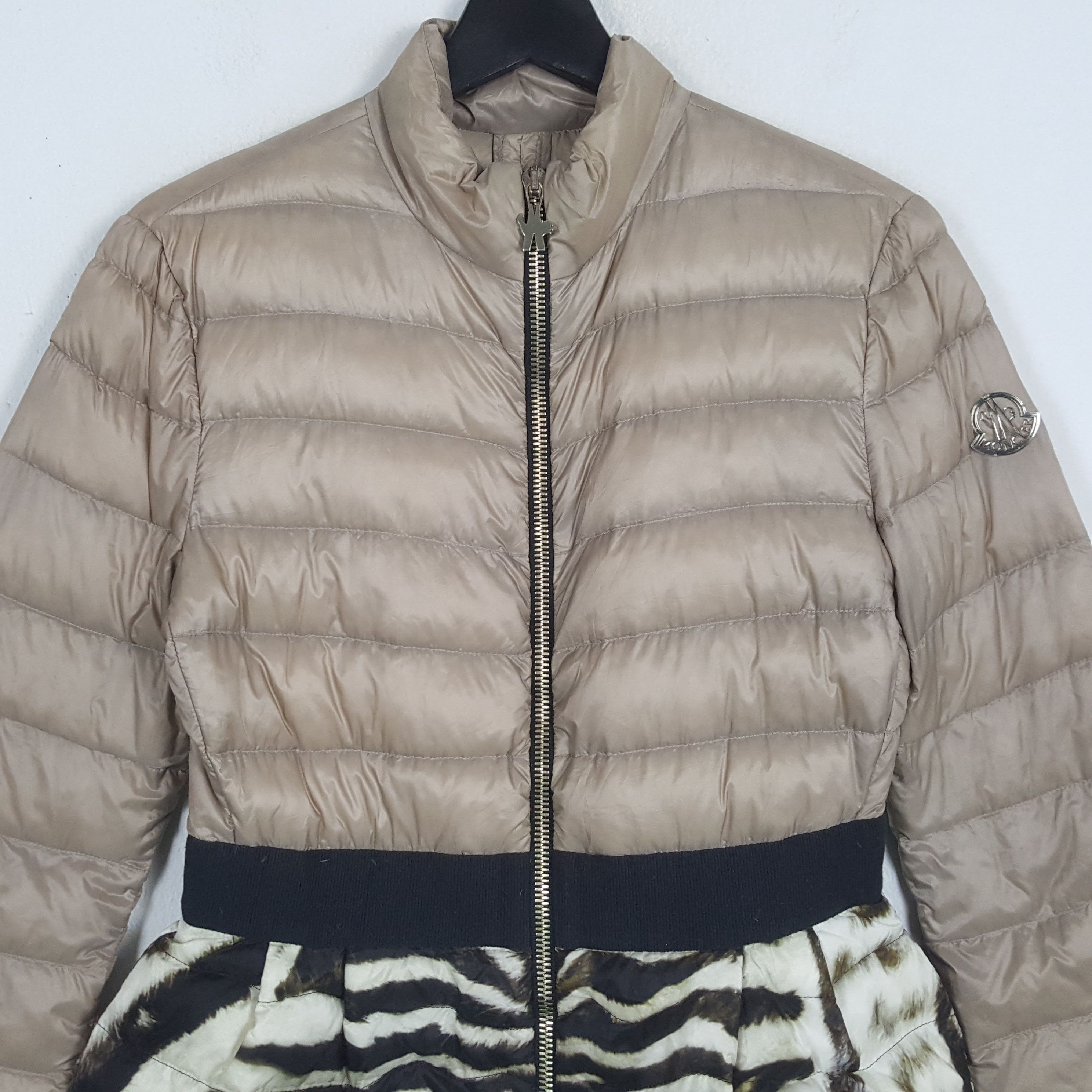 Moncler × Vintage MONCLER Italian Brand Fashion Style Puffer Jacket Size S / US 4 / IT 40 - 2 Thumbnail