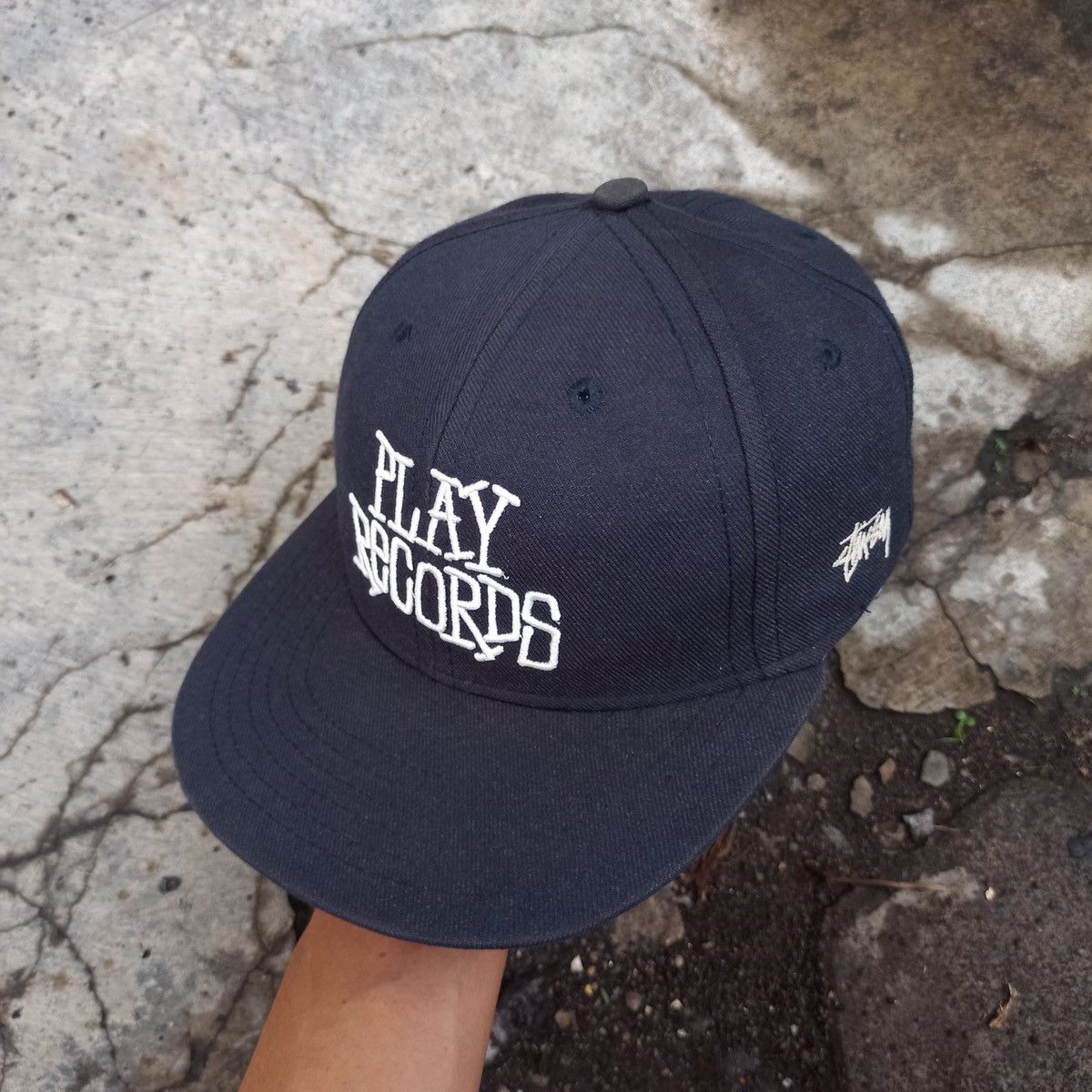Quintin Co. × Stussy 🔥🔥 Rare. Stussy x Quintin Co. “Play record” Snapback Size ONE SIZE - 4 Thumbnail