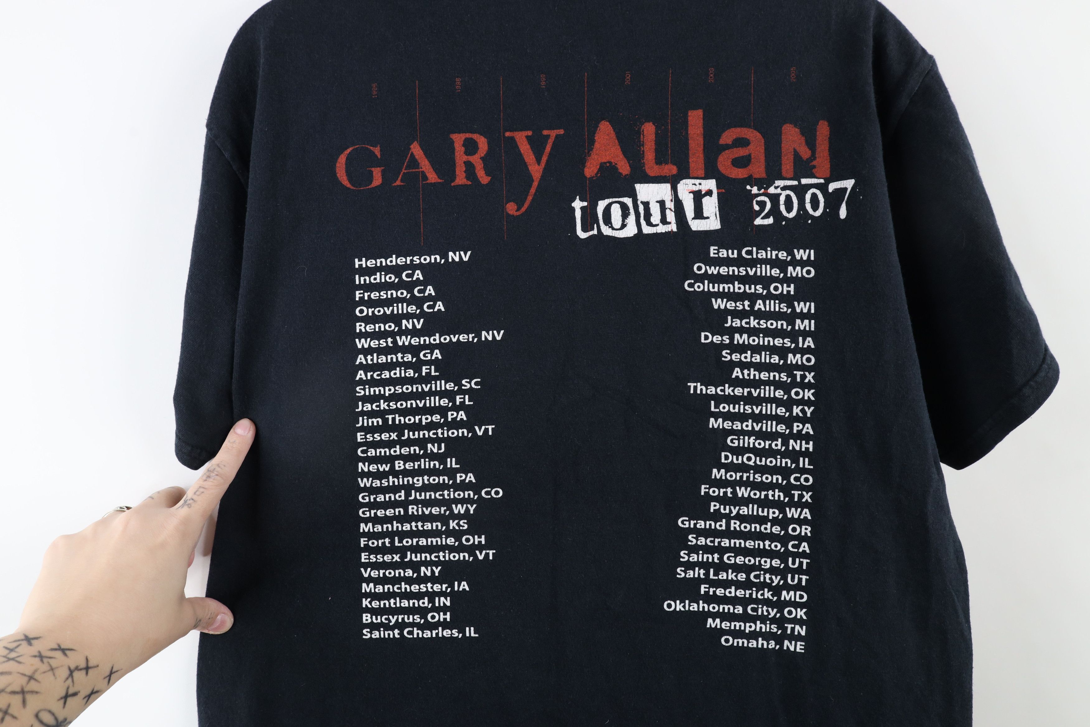 Vintage Vintage Y2K 2007 Tour Gary Allan Band T-Shirt Black Size US M / EU 48-50 / 2 - 9 Thumbnail
