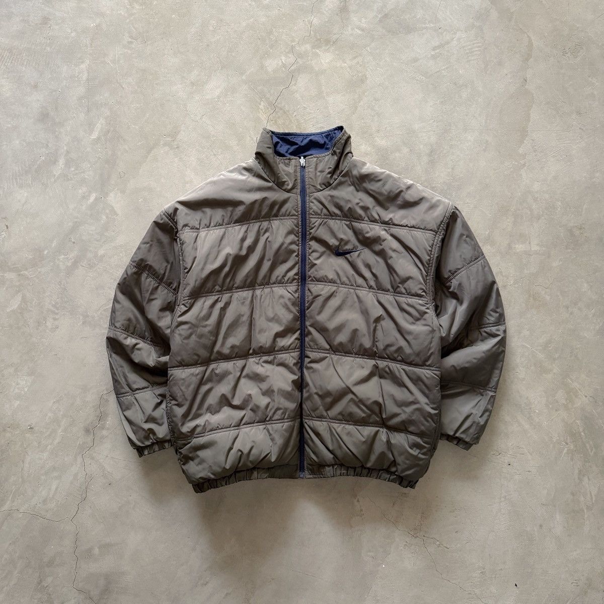 Nike Vintage Nike Reversible Puffer Jacket Size US L / EU 52-54 / 3 - 1 Thumbnail