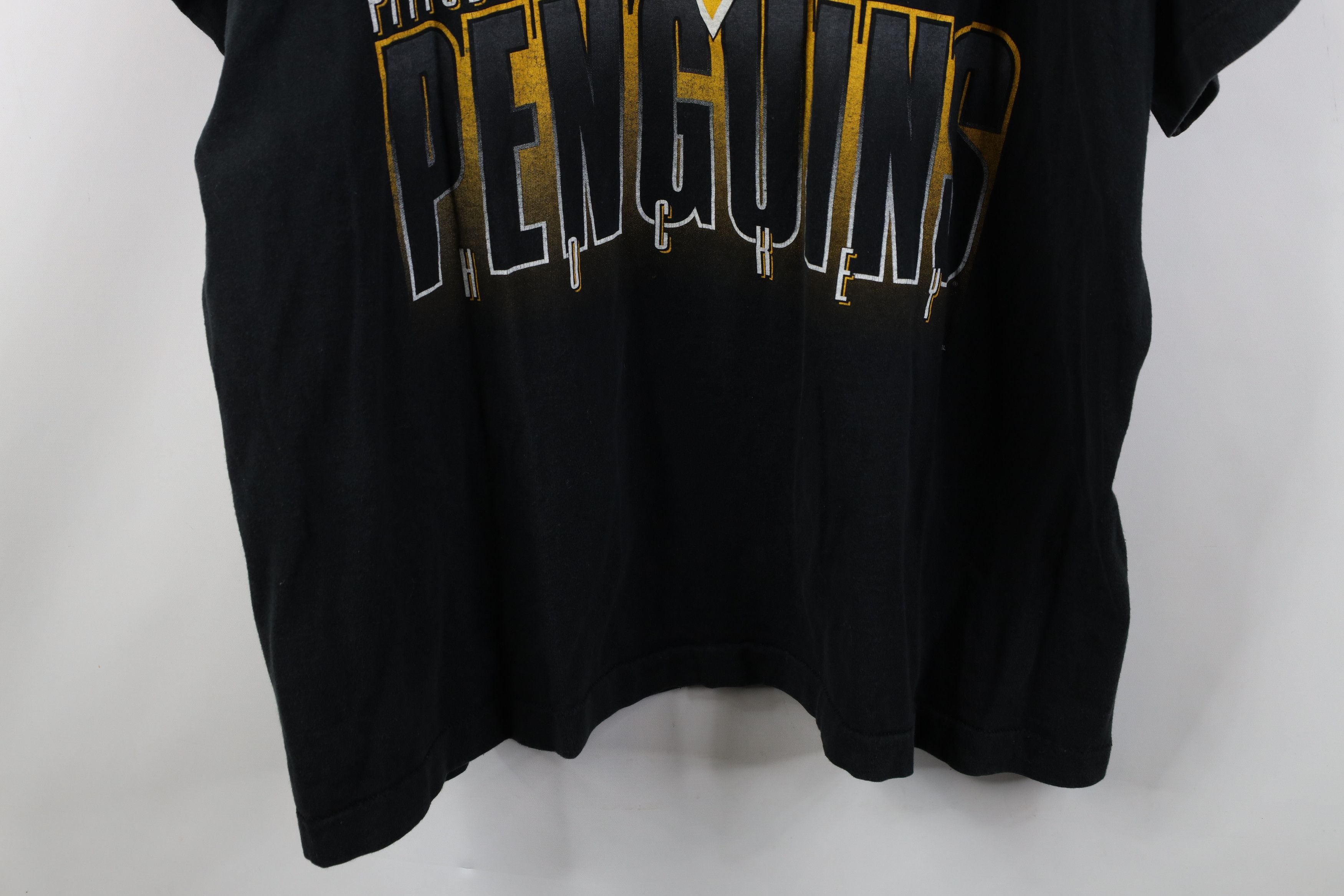 Vintage Vintage 90s Pittsburgh Penguins Hockey T-Shirt Black USA Size US XXL / EU 58 / 5 - 15 Thumbnail