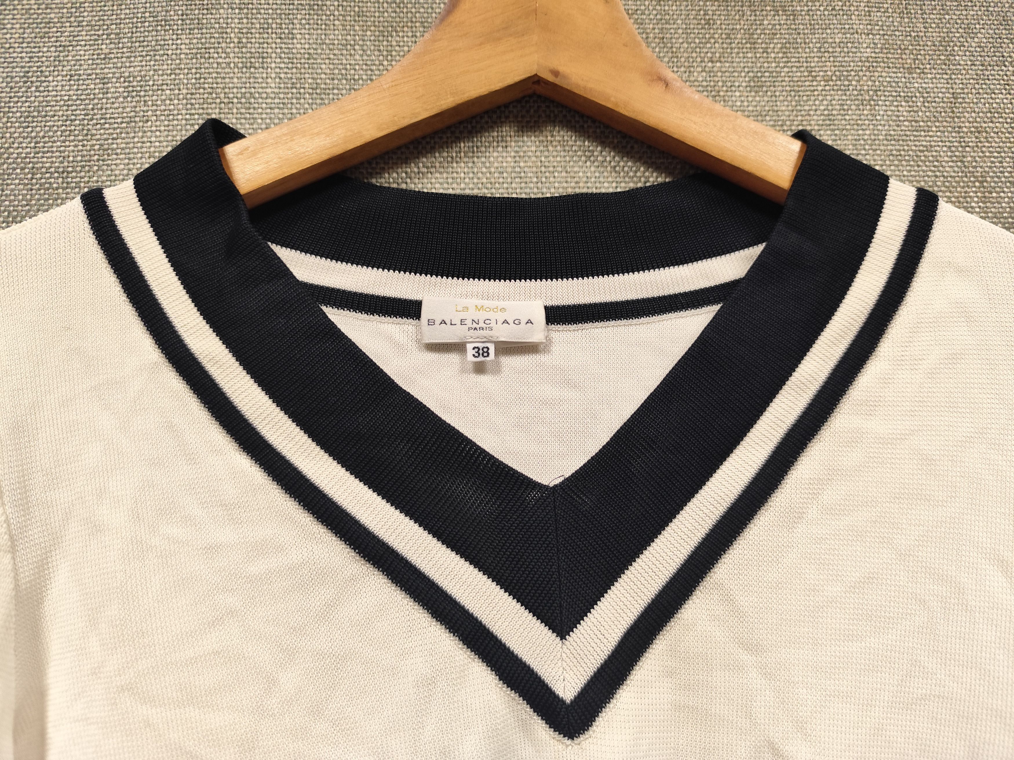 Balenciaga Vintage Balenciaga Paris "La Mode" V-Neck Knitwear Size S / US 4 / IT 40 - 4 Thumbnail