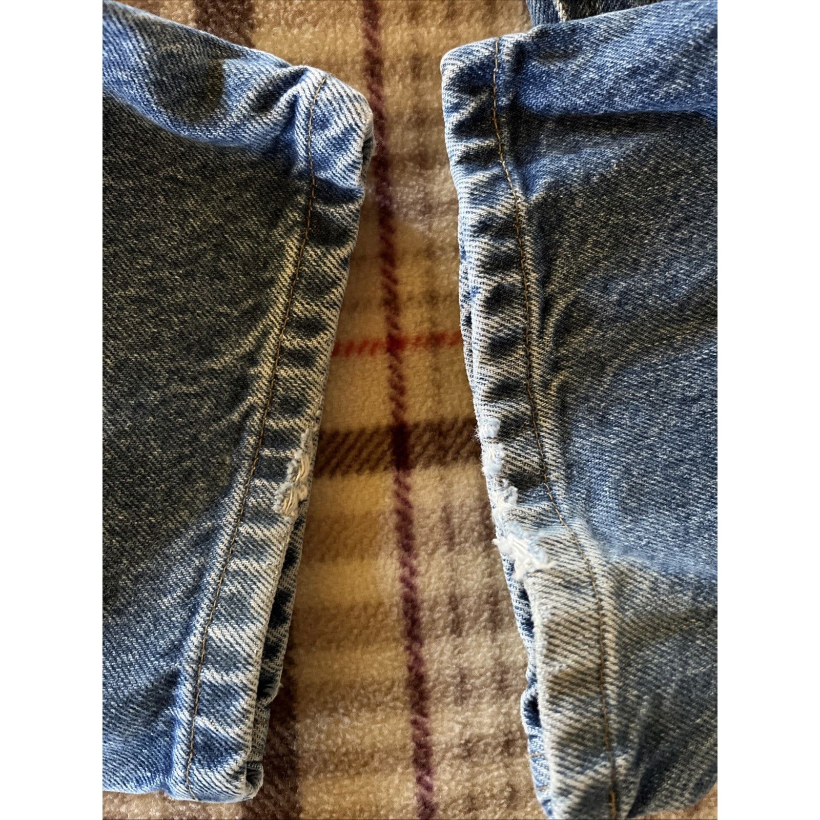 Carhartt Carhartt Jeans Men’s 35x27 Relaxed Fit Denim Blue Med Wash Size US 35 - 9 Thumbnail