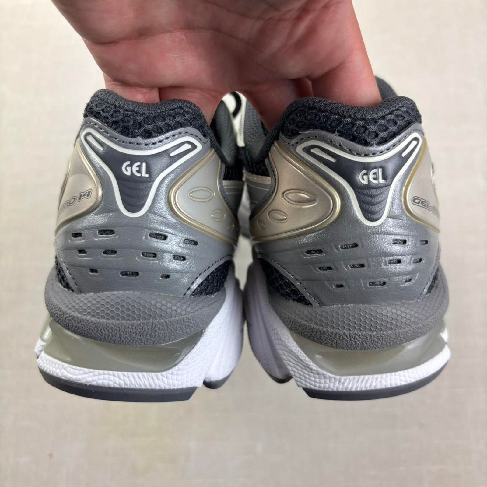 Asics 🗿 2025 ASICS Gel-Kayano 14 “Obsidian Grey Cement” 7W Size US 7 / IT 37 - 6 Thumbnail