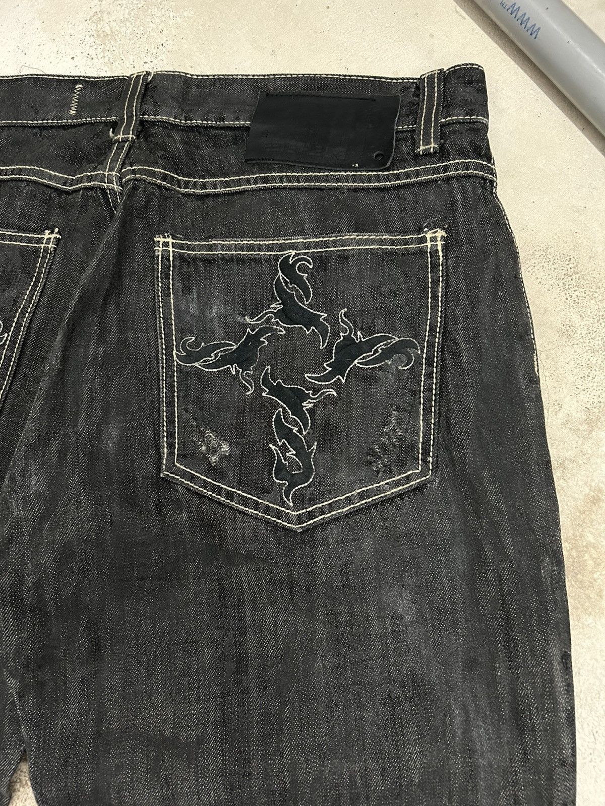 20471120 × GOSTAR DE FUGA × Japanese Brand Zenstyle Lab Japan Jean Pocket Logo Crown Fire Cross Size US 36 / EU 52 - 20 Thumbnail