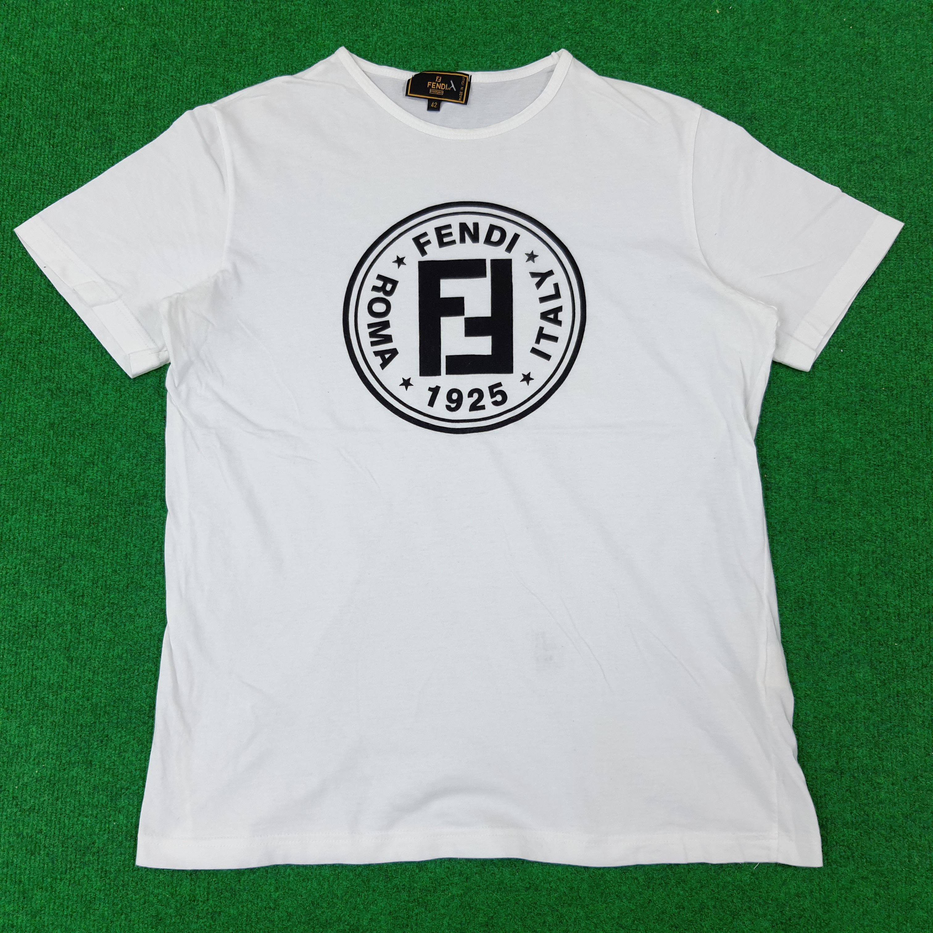 Fendi × Vintage Vintage Fendi Italian Designer Tshirt C219N43 Size US M / EU 48-50 / 2 - 1 Thumbnail