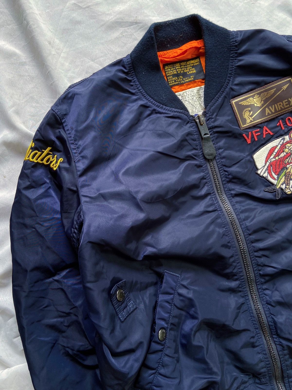 Avirex VINTAGE AVIREX GLADIATORS VFA 106 USN FLIGHT BOMBERS Size US S / EU 44-46 / 1 - 3 Thumbnail