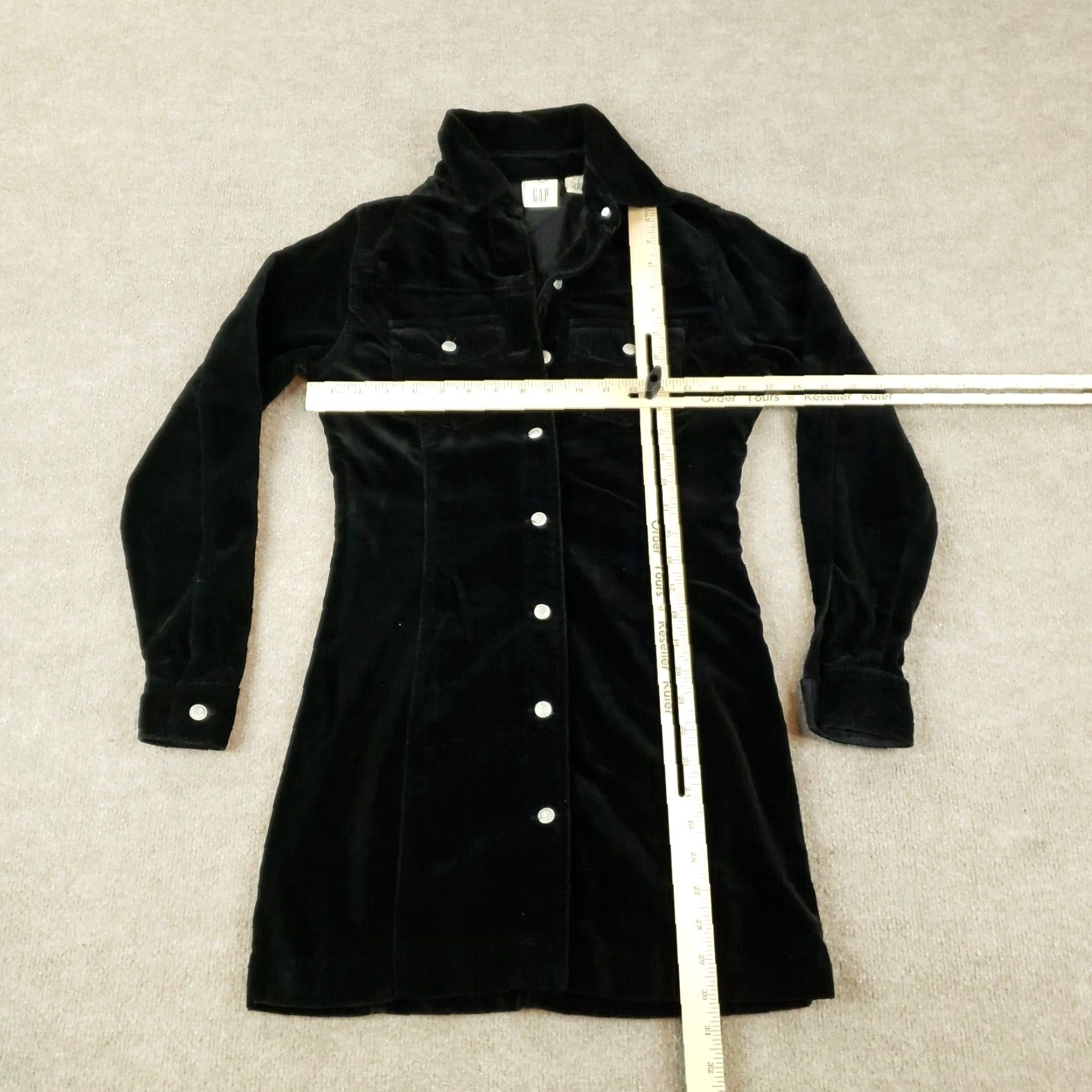 Gap Gap Velvet V-Neck Shift Dress Womens Black Knee Length Size 1 Size XS / US 0-2 / IT 36-38 - 2 Thumbnail
