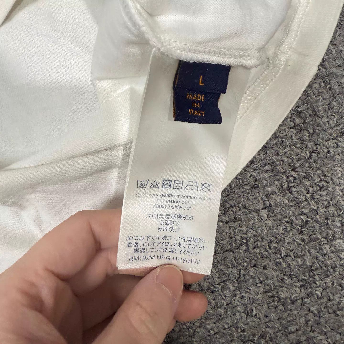 Louis Vuitton LV White Snow Mt Print Short Sleeve Tee L 99 New Size US L / EU 52-54 / 3 - 4 Thumbnail