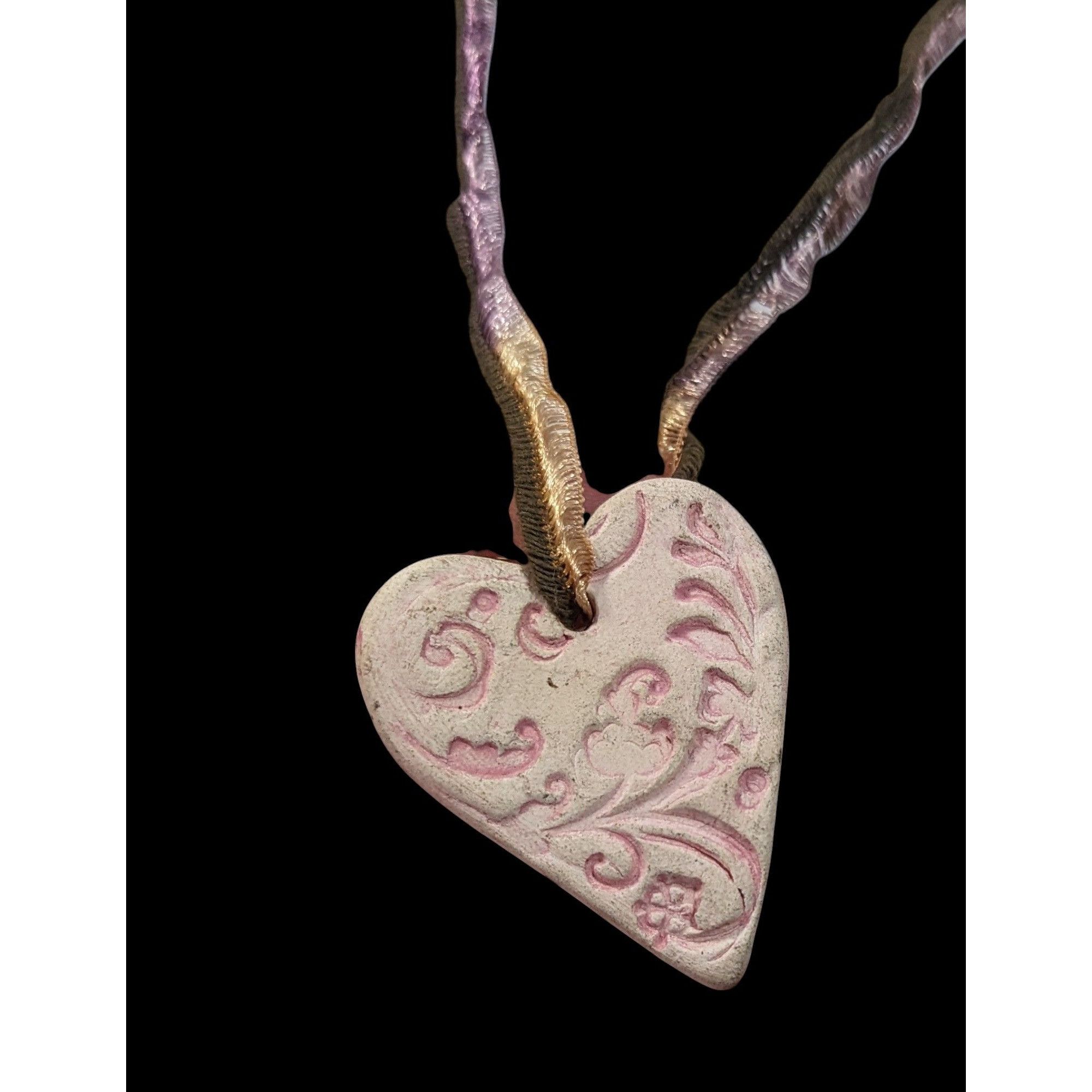 Other Handmade Coquette Victorian Themed Pink Heart Necklace Size ONE SIZE - 2 Thumbnail